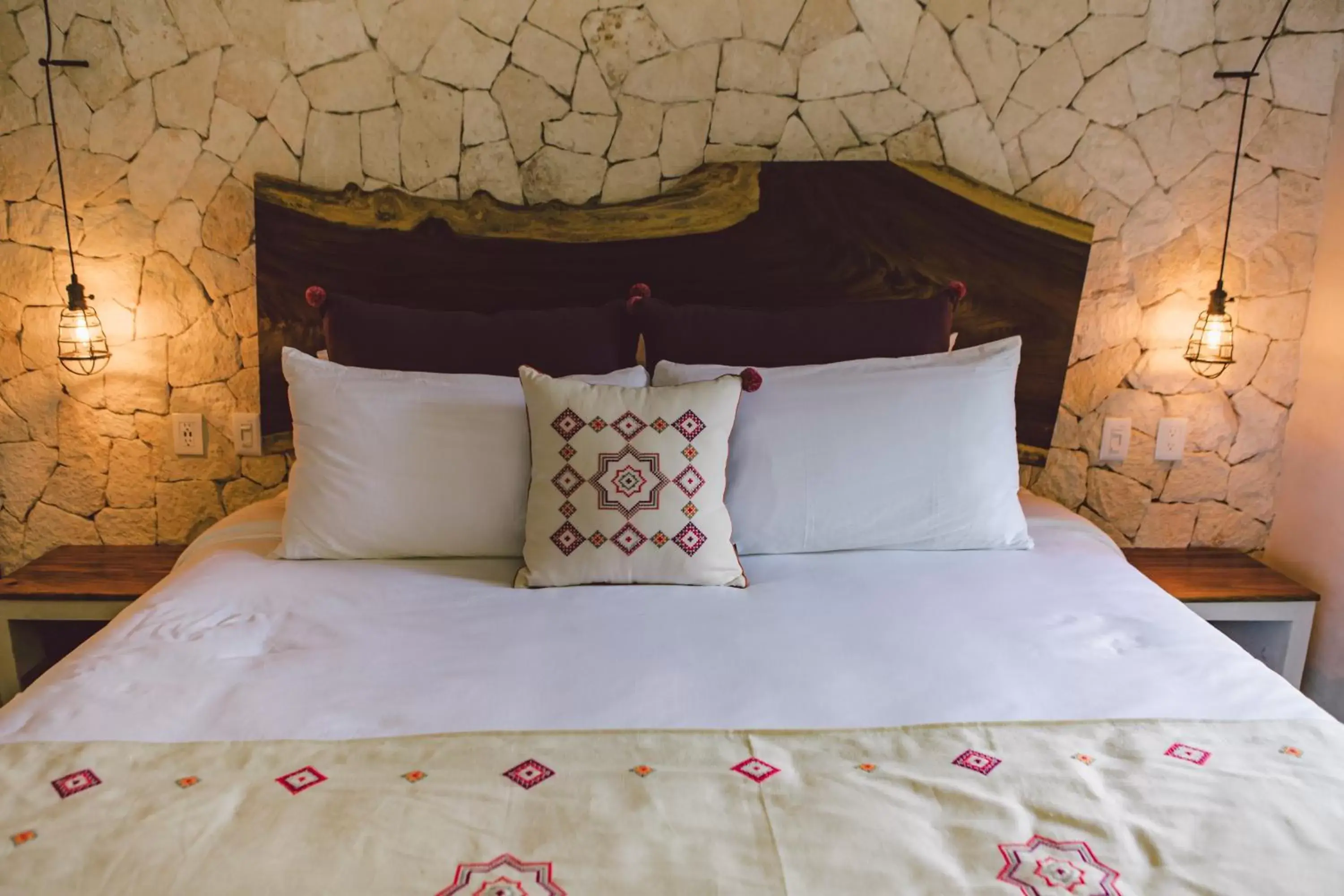 Bed in Maka Hotel Boutique