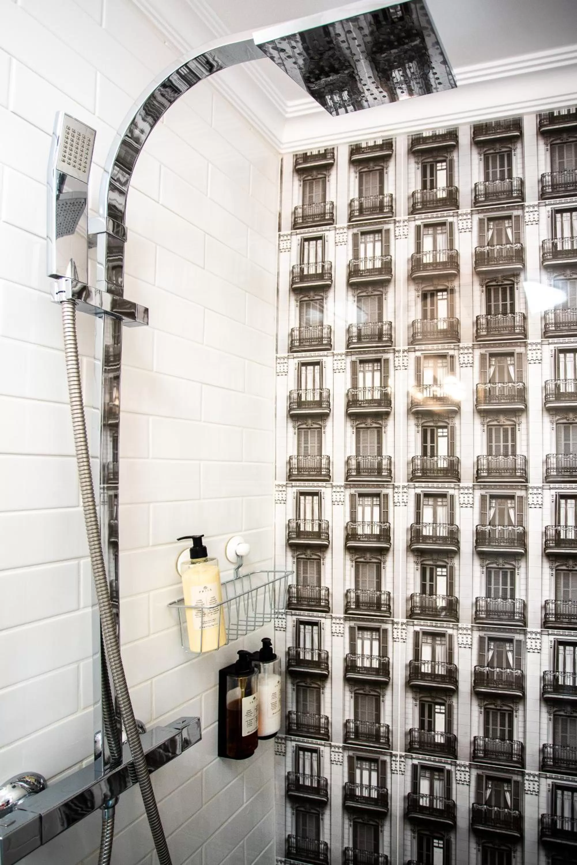 Shower in Willa Krakowska