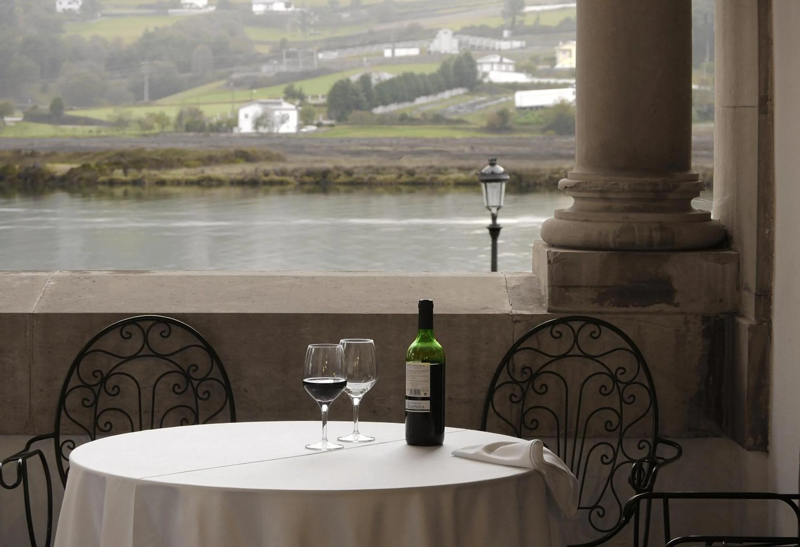 Day in Palacio Arias