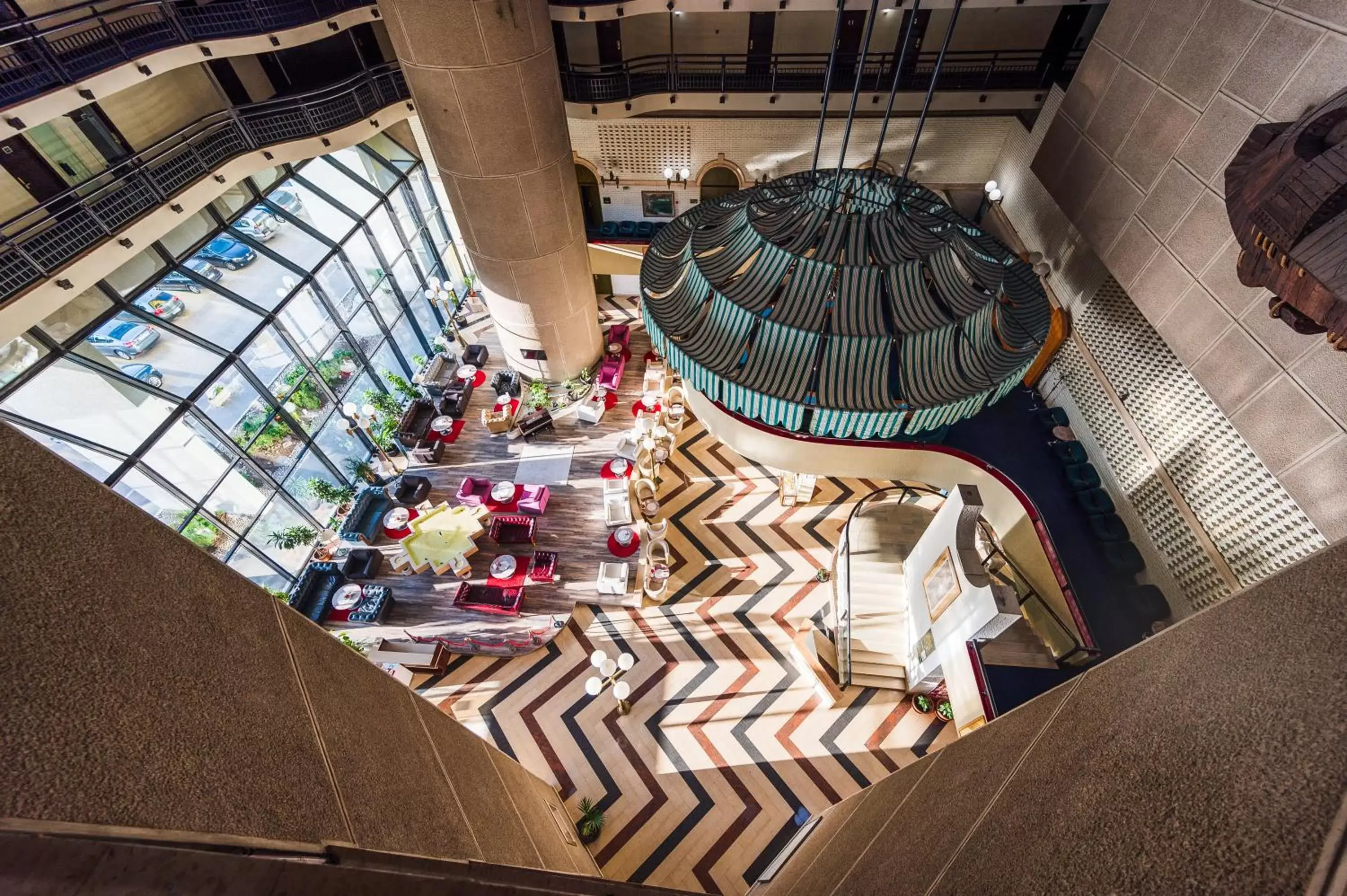 Lobby or reception in Hotel Holiday Lobby or reception in Hotel Holiday