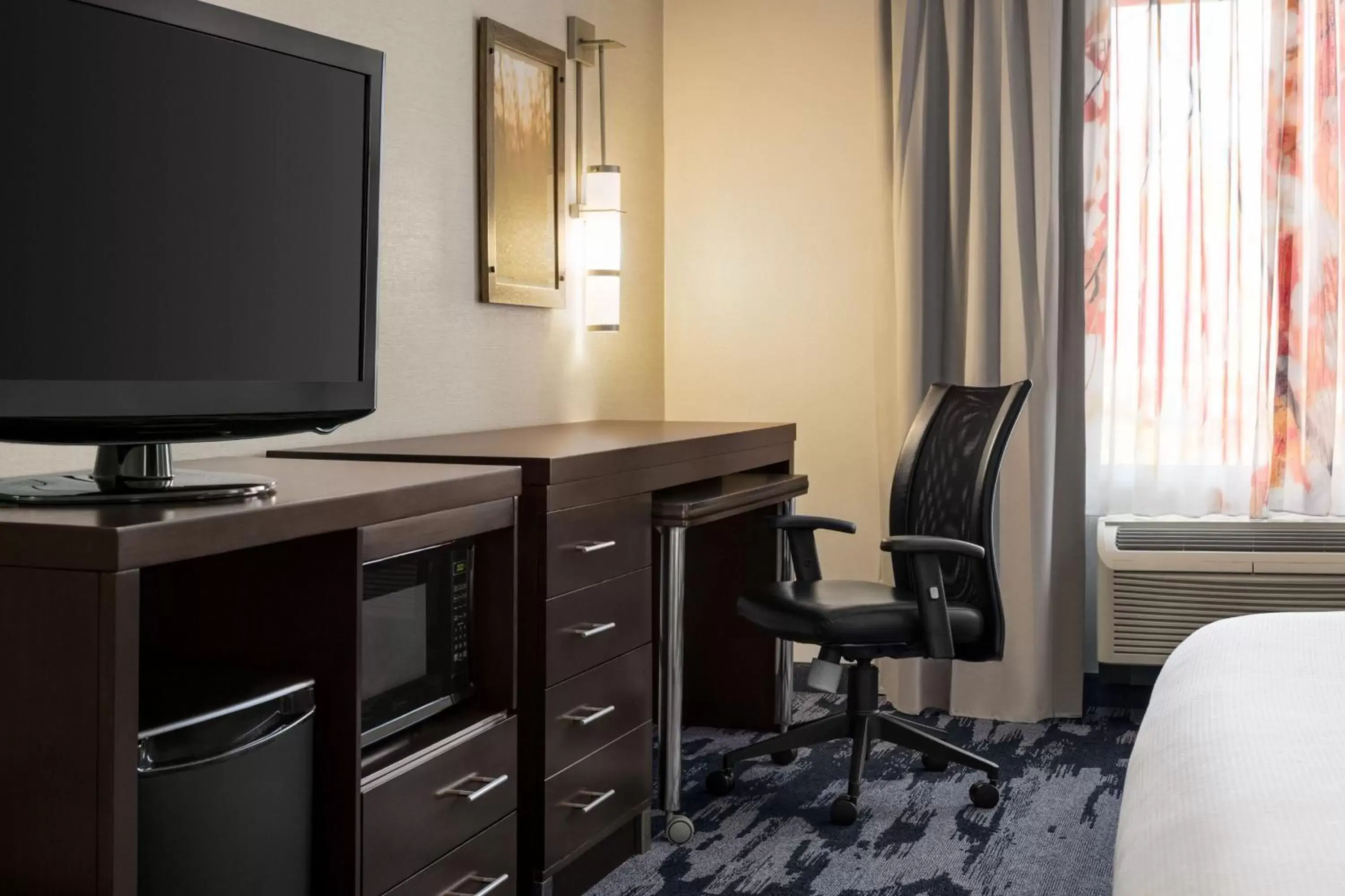 Photo of the whole room, TV/Entertainment Center in Fairfield Inn & Suites by Marriott Amarillo Airport