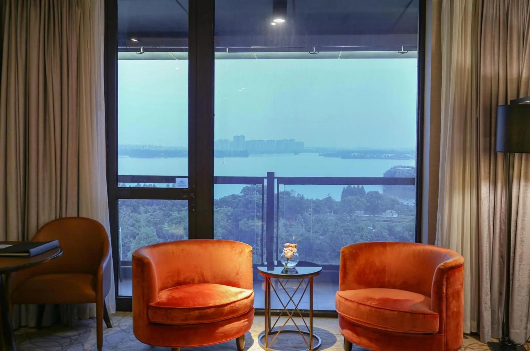 Photo of the whole room in Crowne Plaza Xuzhou Dalong Lake by IHG