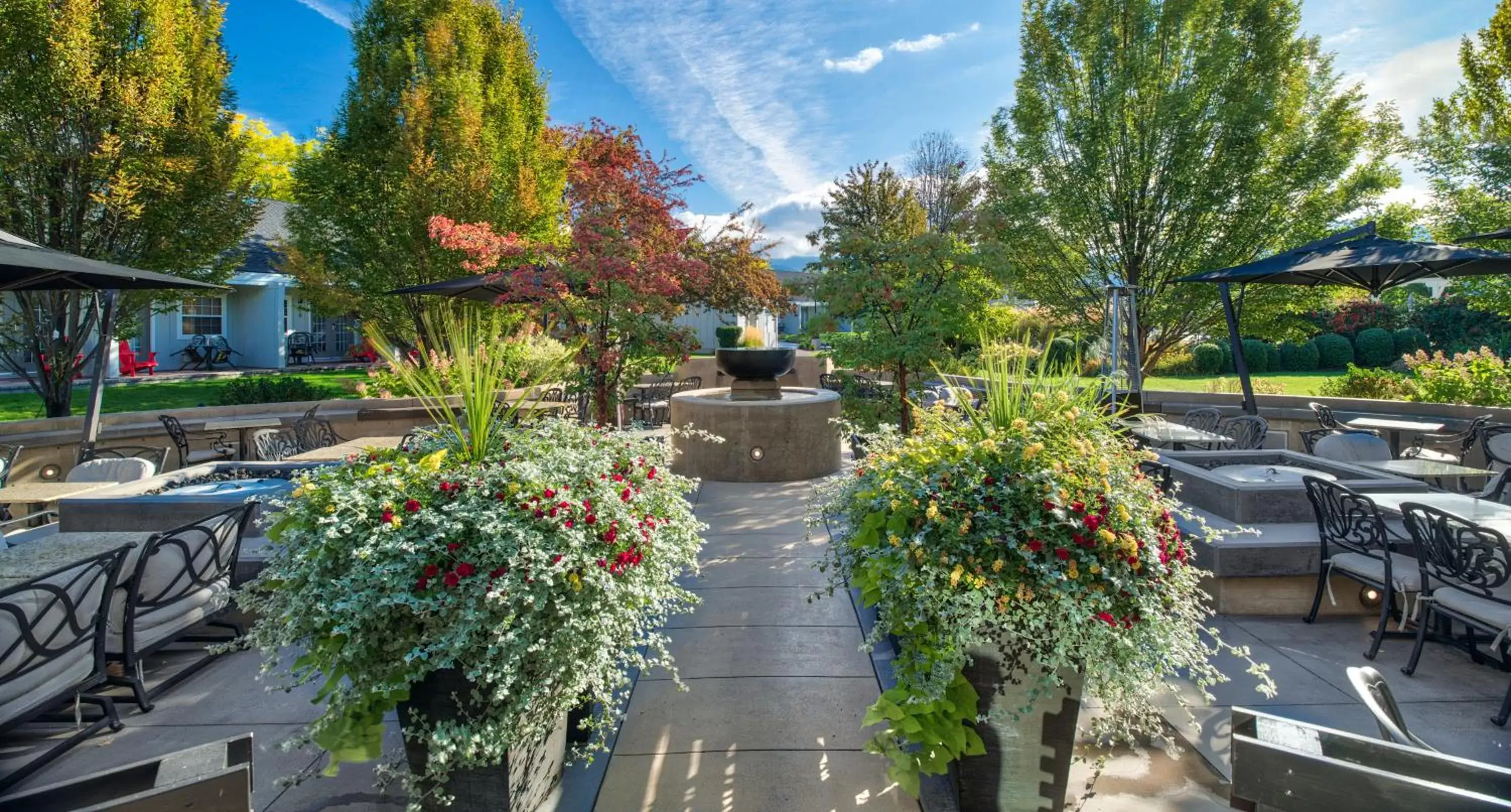 Patio in Ramada by Wyndham Penticton Hotel & Suites