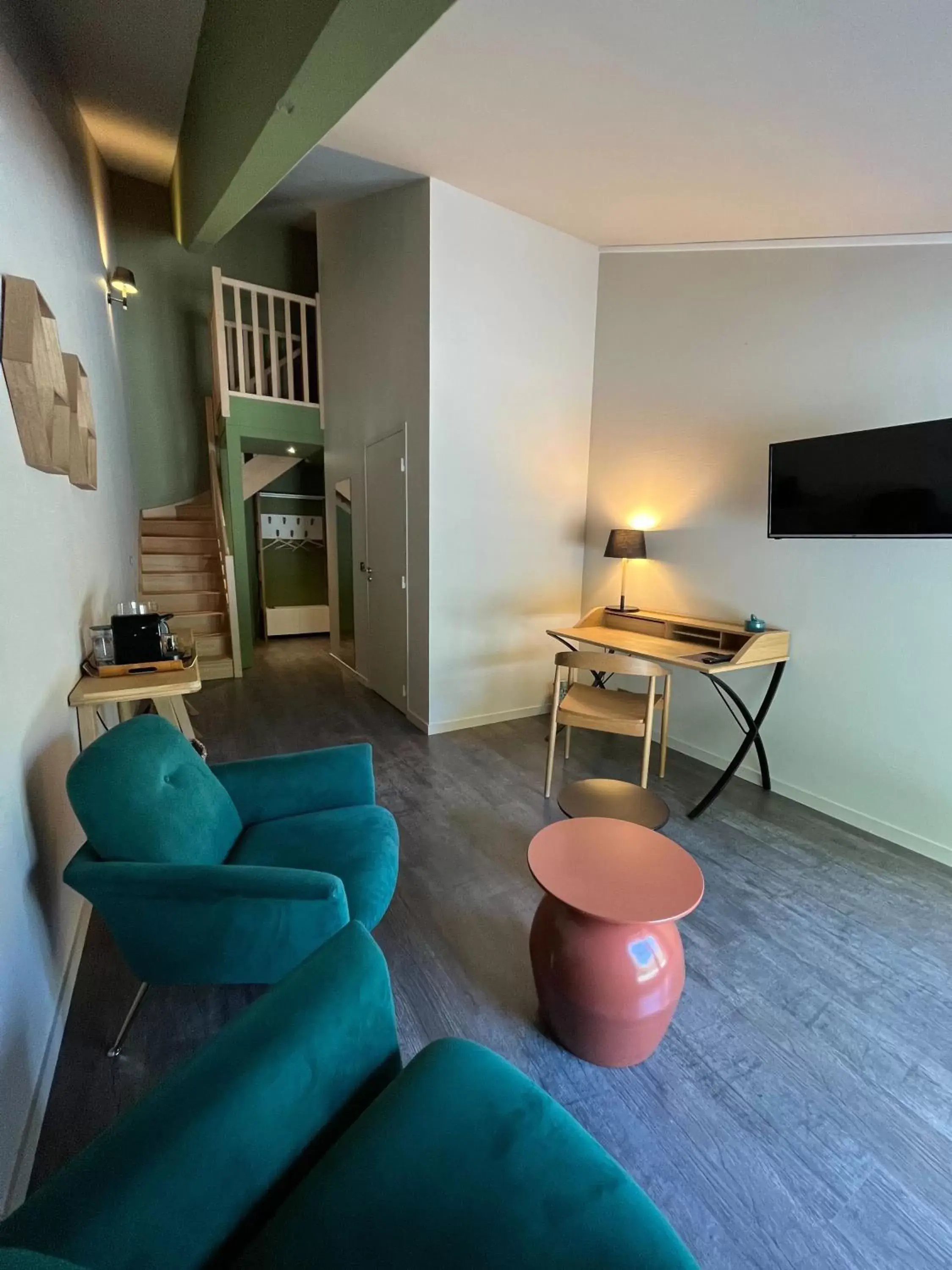 Living room, Seating Area in Hôtel le Corbusson