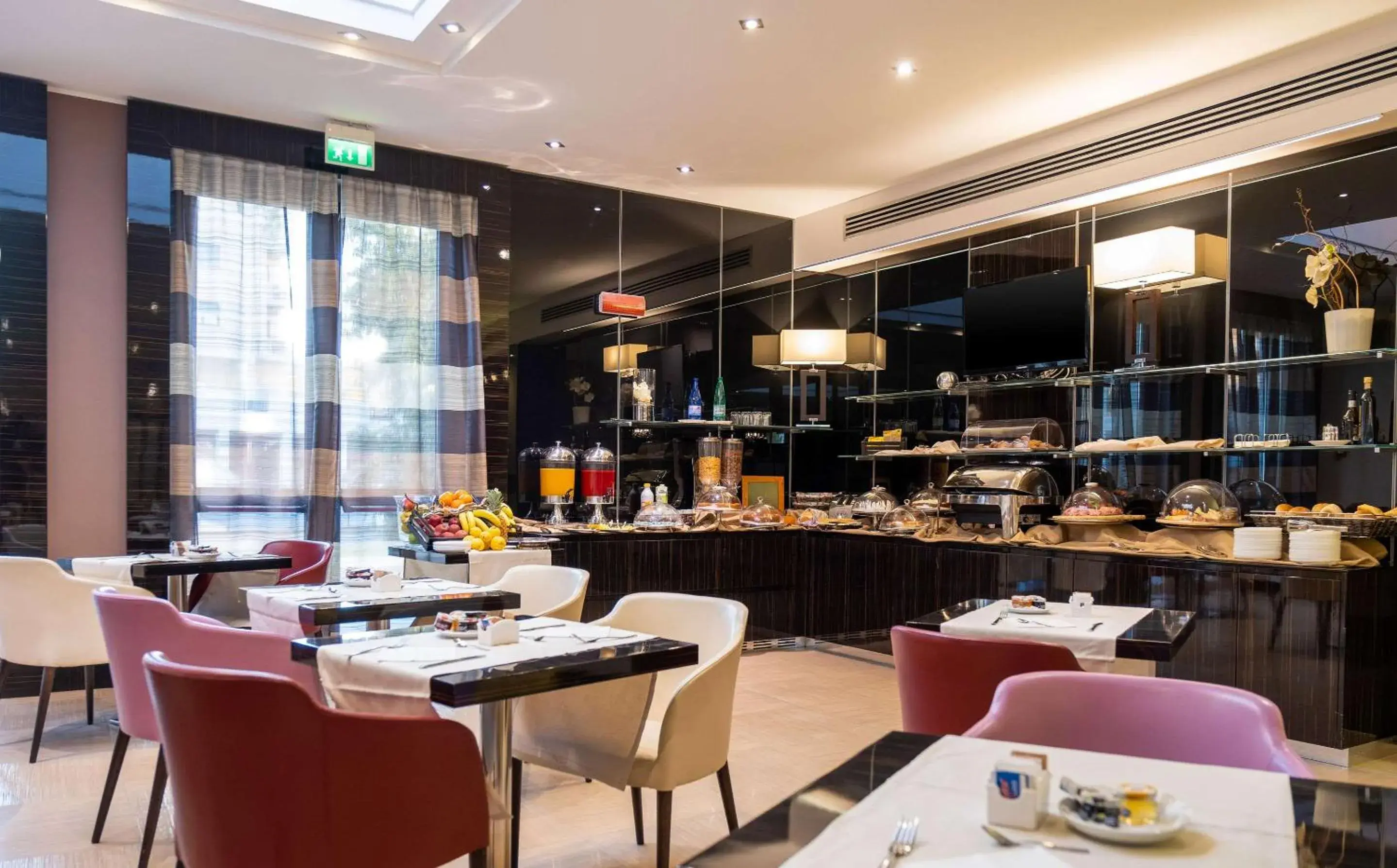 Restaurant/places to eat in Quality Hotel Green Palace Restaurant/places to eat in Quality Hotel Green Palace