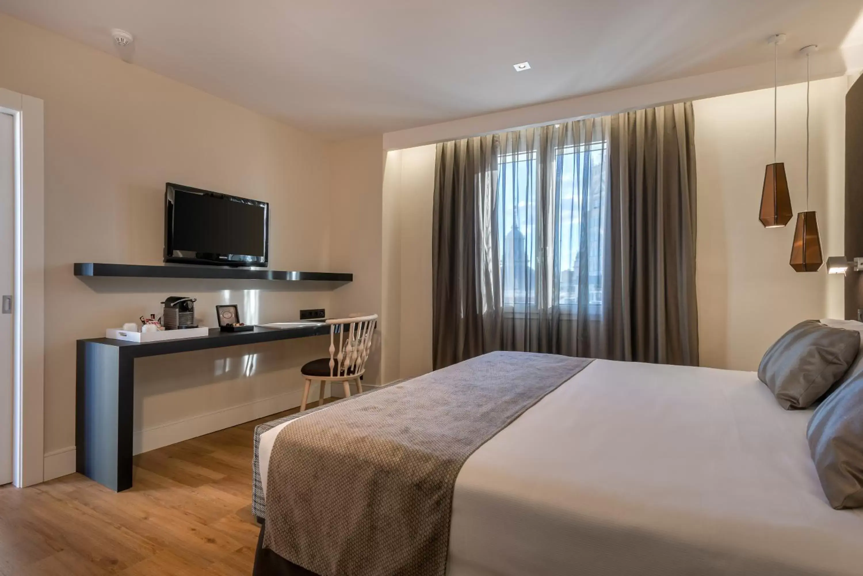 Photo of the whole room, Bed in Catalonia Gran Vía Madrid Photo of the whole room, Bed in Catalonia Gran Vía Madrid