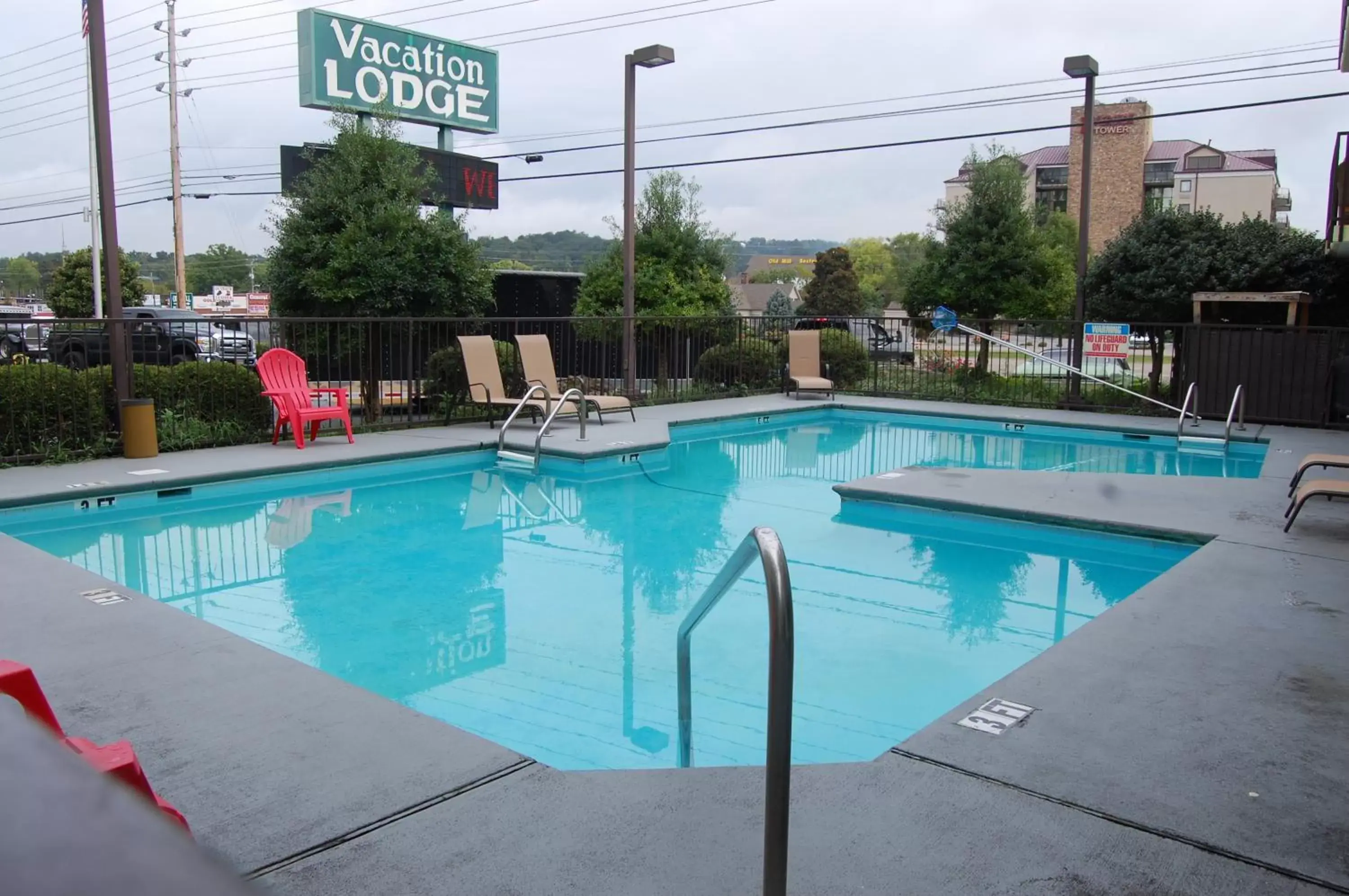 Swimming Pool in Vacation Lodge