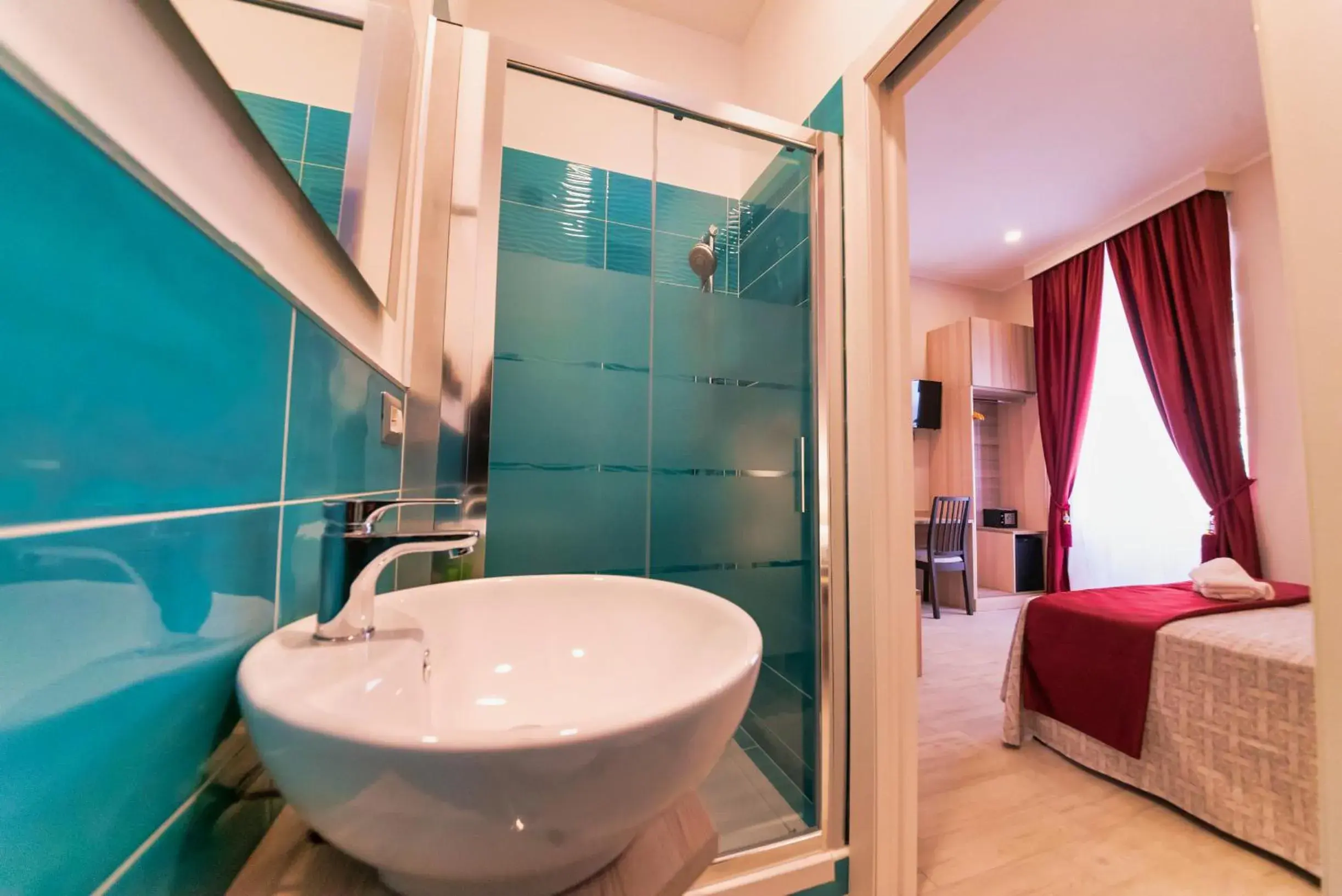 Bathroom in Hotel Balilla