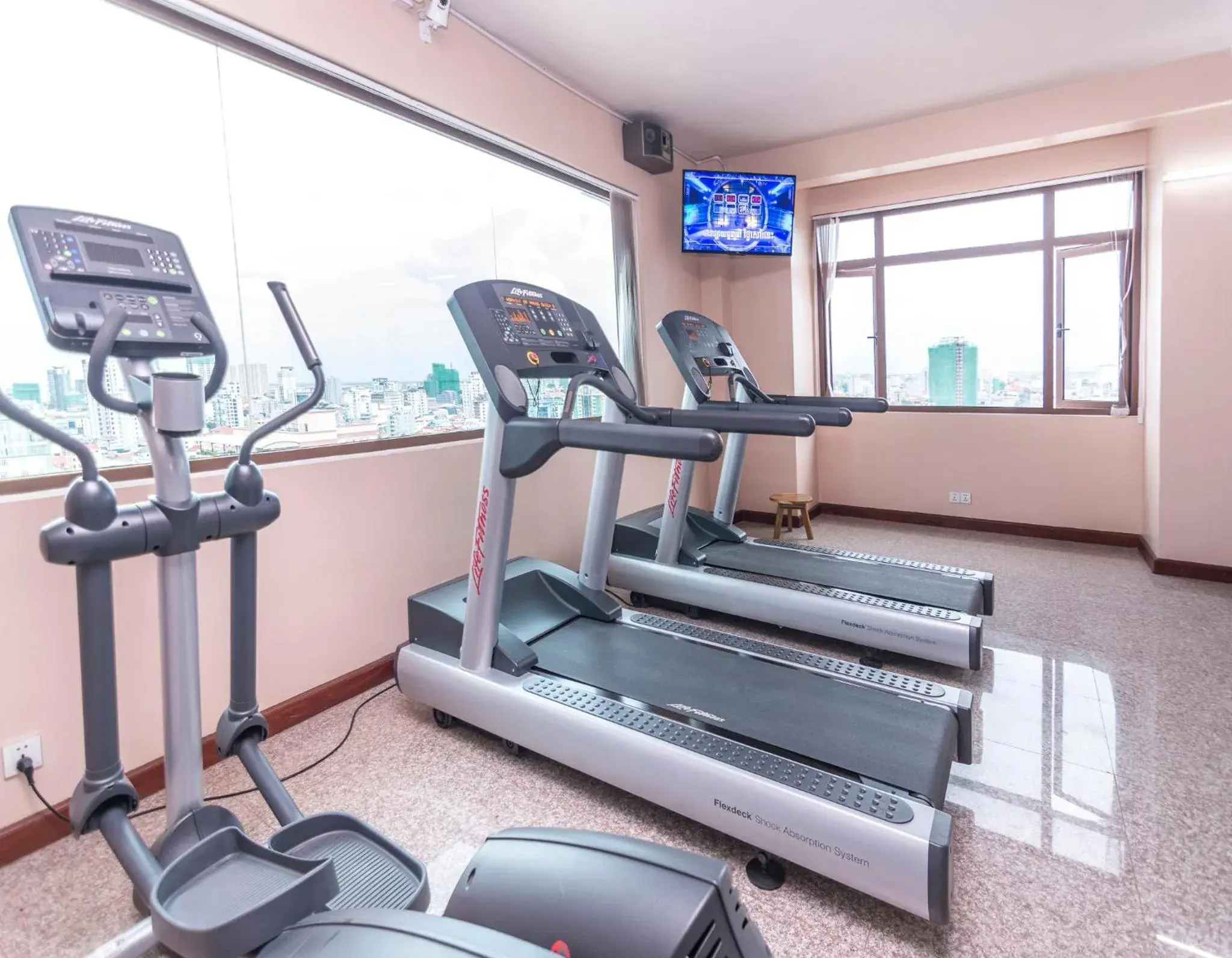 Fitness centre/facilities, Fitness Center/Facilities in Phnom Penh Era Hotel