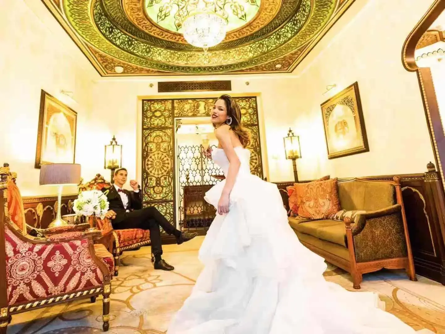 Living room in Fairmont Peace Hotel On the Bund (Start your own story with the BUND)