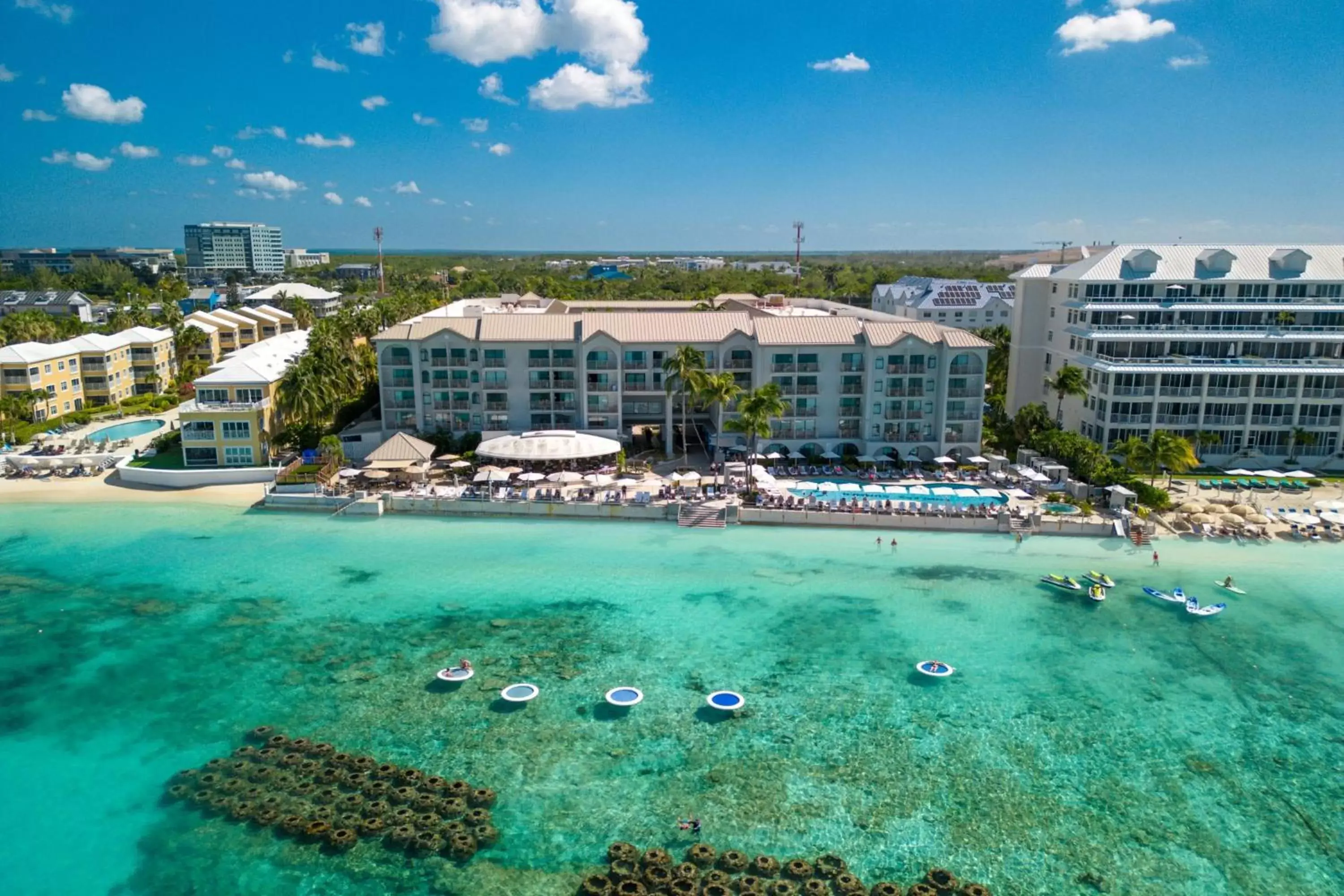 Property building, Bird's-eye View in Grand Cayman Marriott Resort