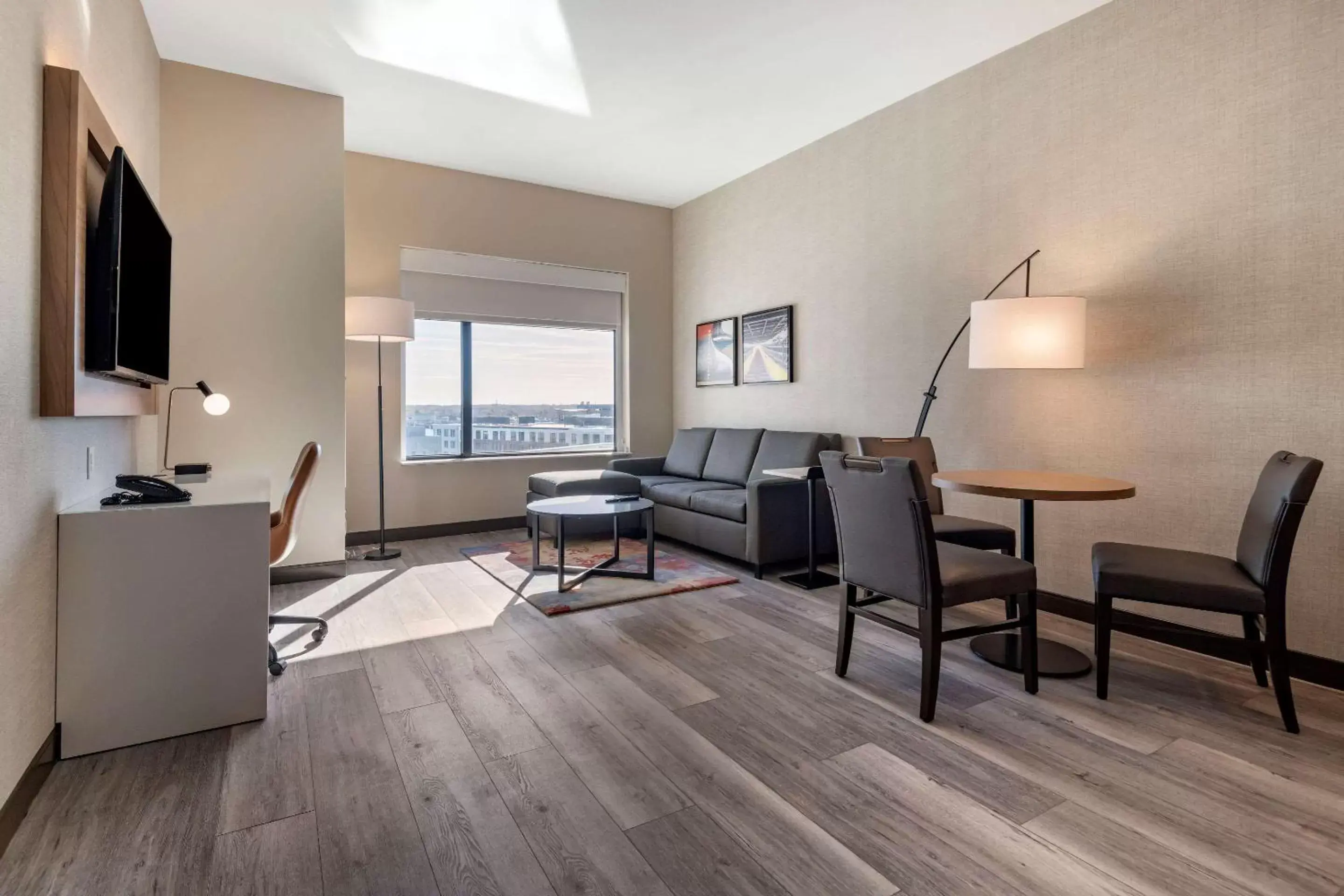 Bedroom, Seating Area in Cambria Hotel Portland Downtown Old Port