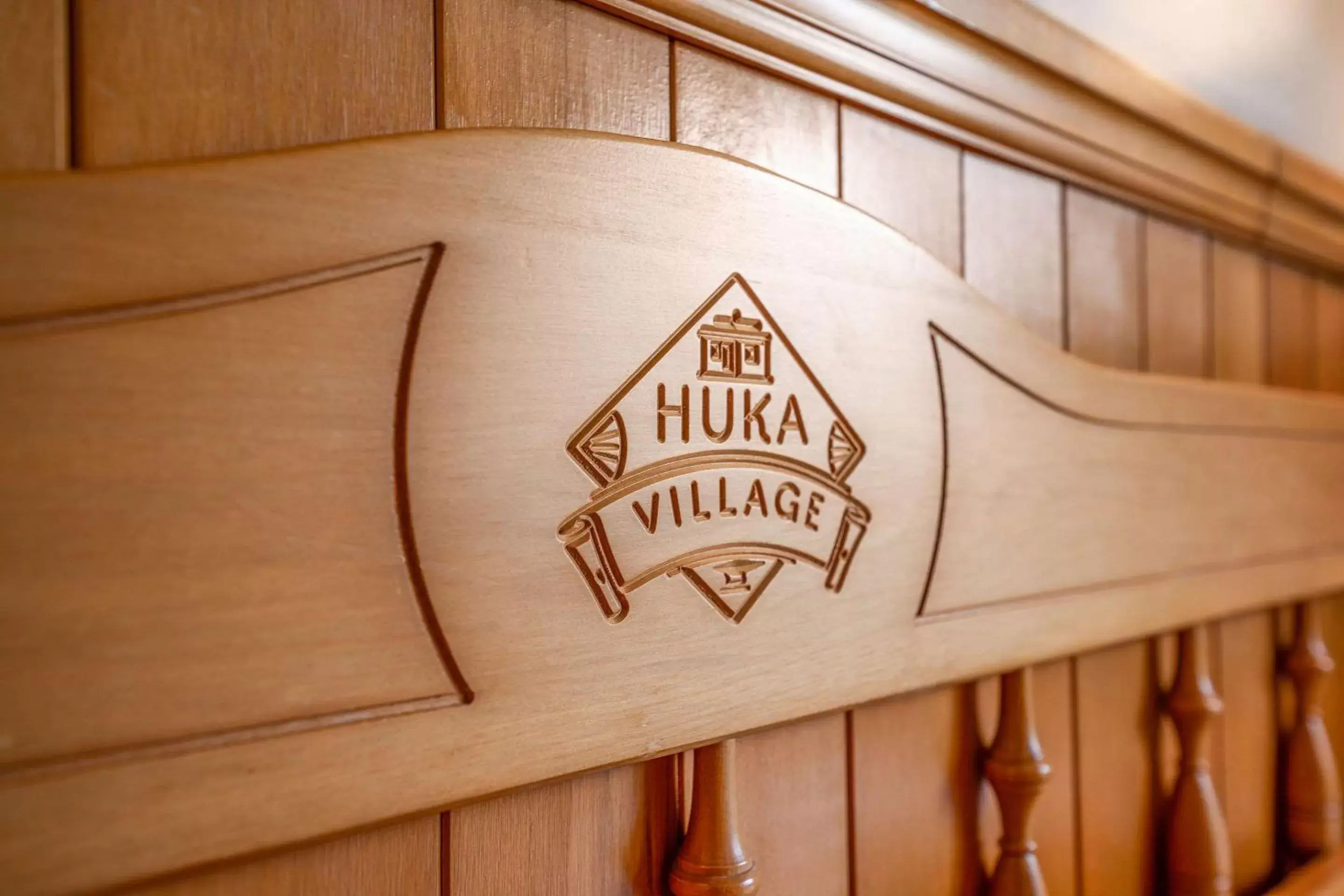 Bedroom, Property Logo/Sign in Quality Suites Huka Falls