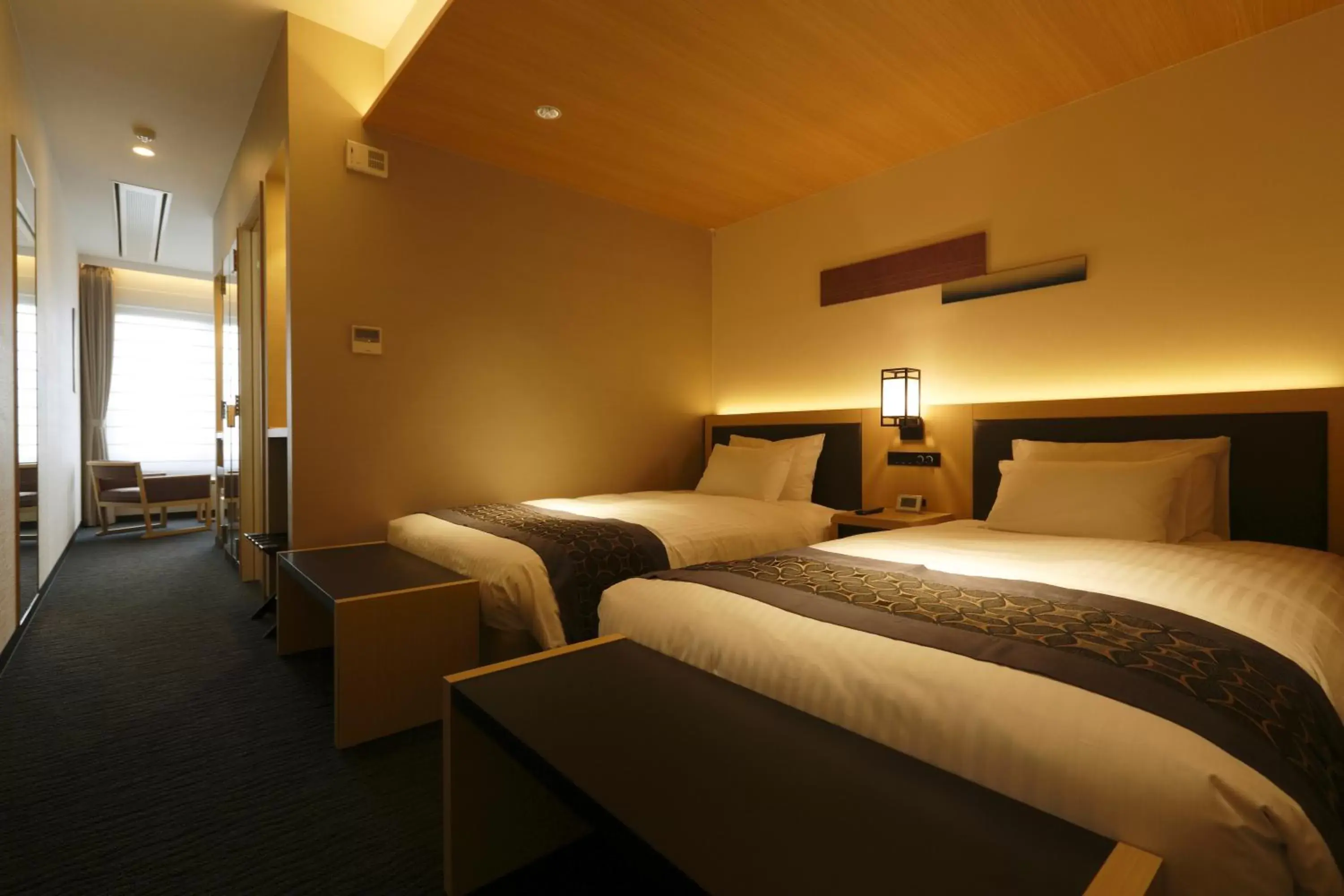 Photo of the whole room, Bed in Kanazawa Sainoniwa Hotel