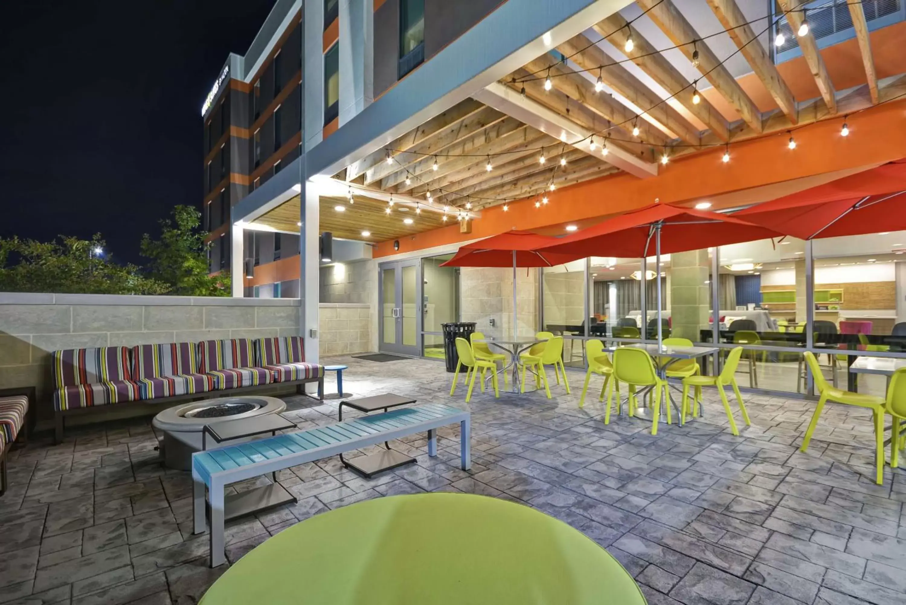 Patio, Restaurant/Places to Eat in Home2 Suites By Hilton Atlanta Lithia Springs