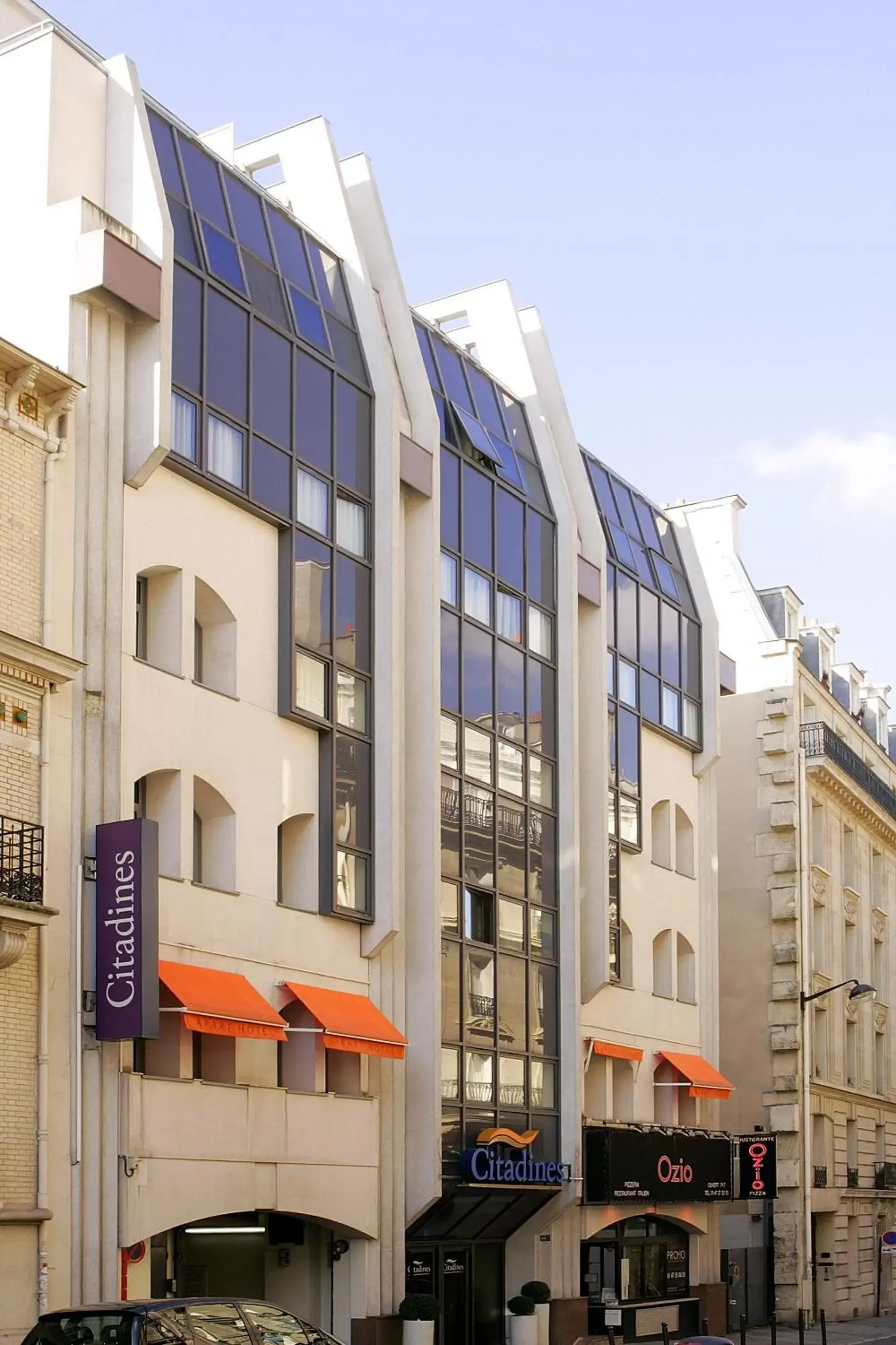 Facade/entrance, Property Building in Citadines Trocadéro Paris