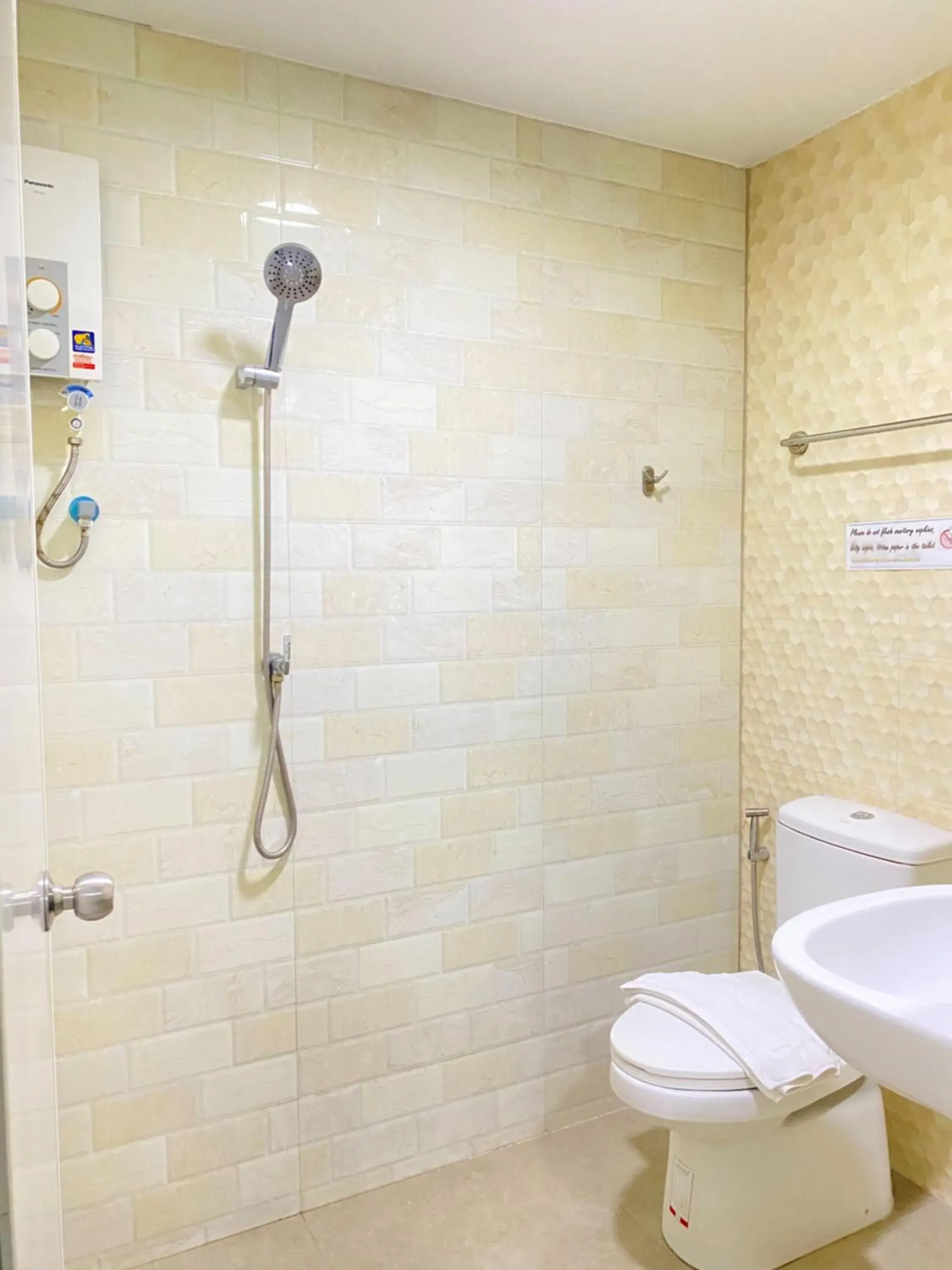 Shower, Bathroom in CK2 Hotel SHA EXTRA PLUS