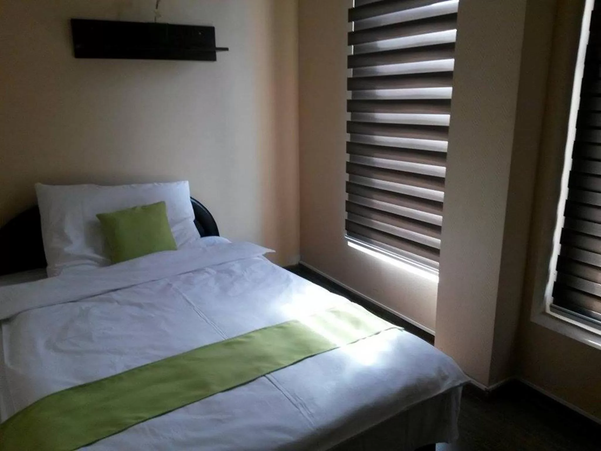 Bedroom, Bed in Abszolút Hotel és Panzió