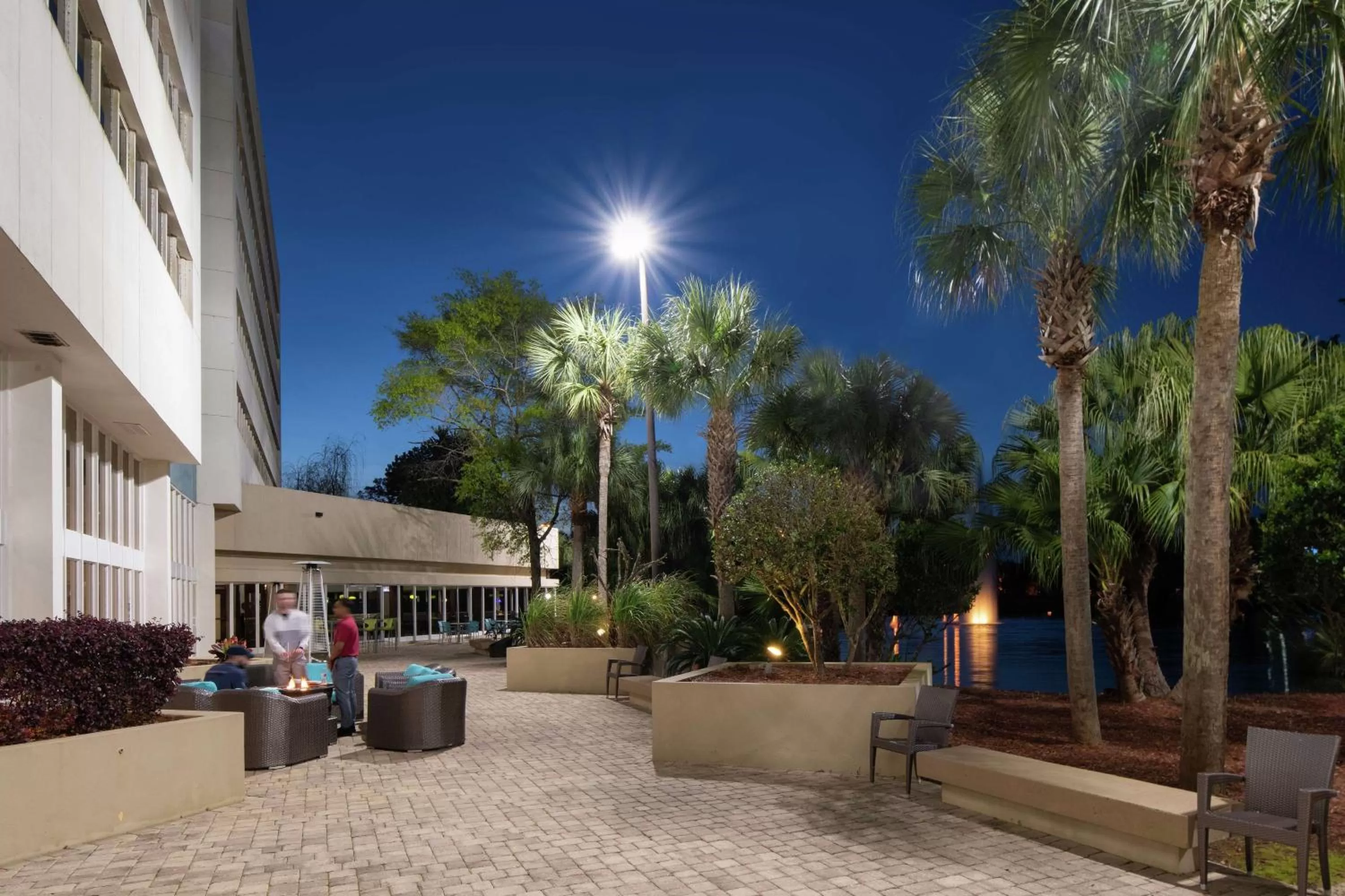 Property building in DoubleTree by Hilton Hotel Jacksonville Airport