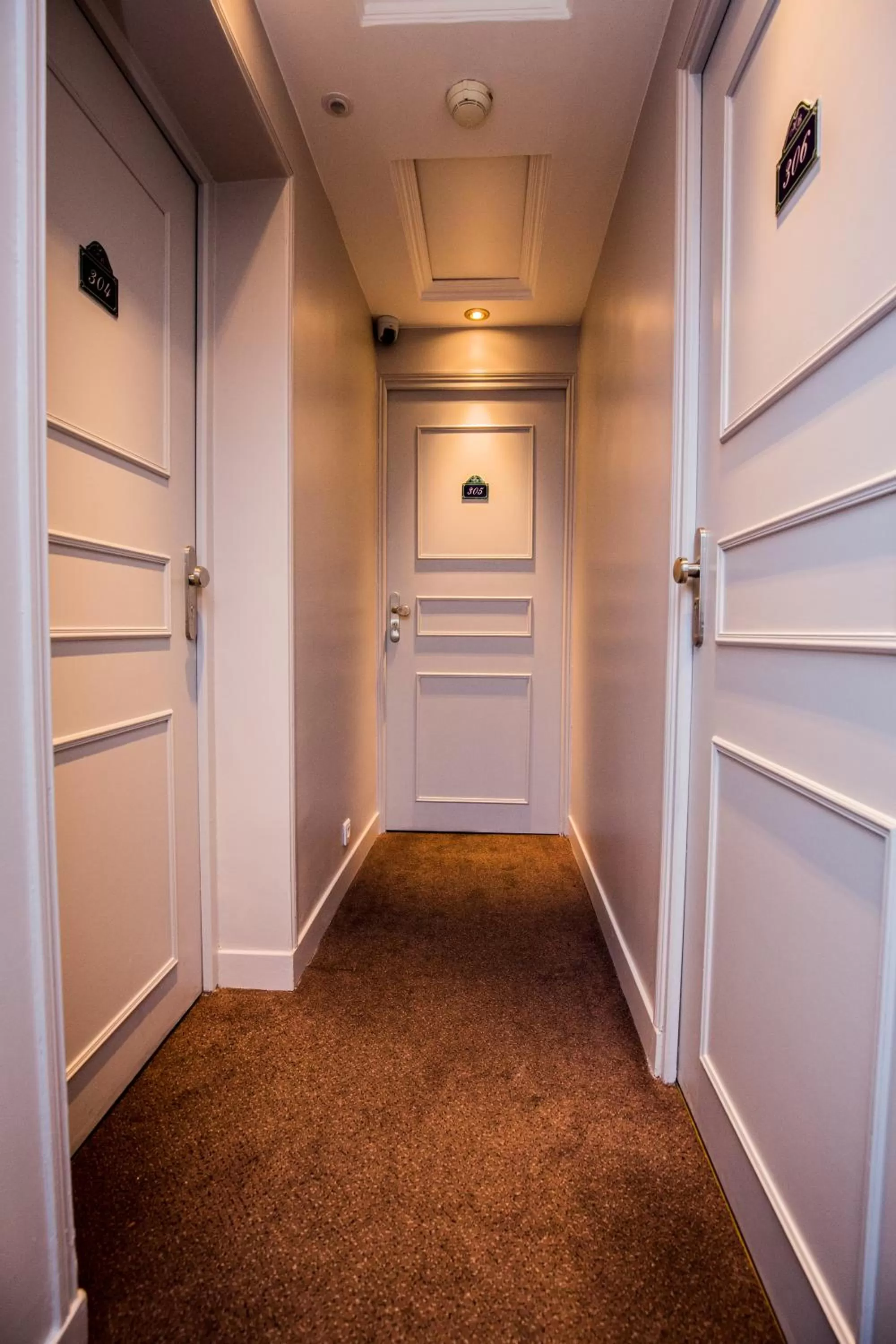 Lobby or reception in Hôtel de Bellevue Paris Gare du Nord