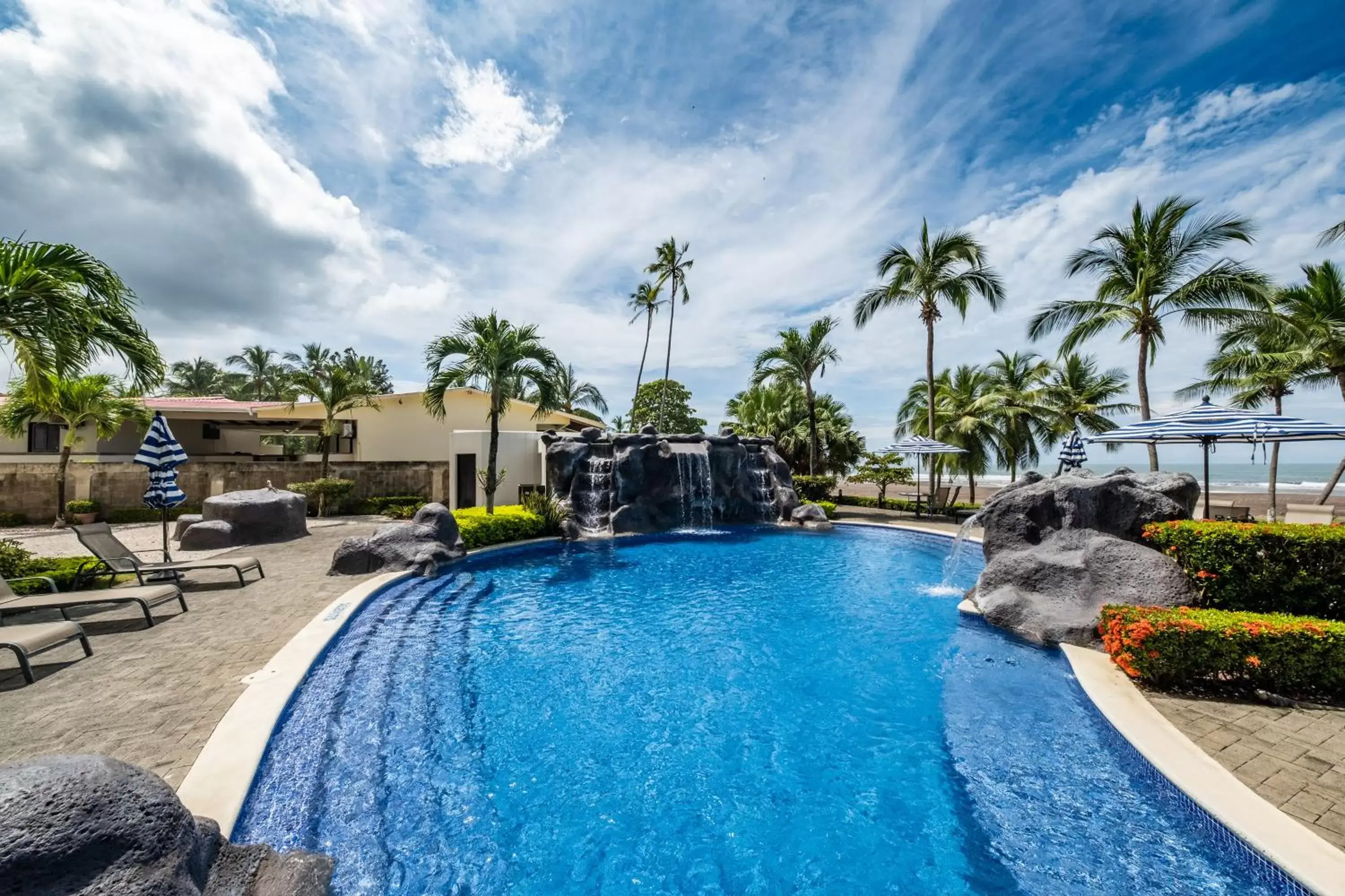 Swimming Pool in Best in Jaco Condos at Diamante del Sol