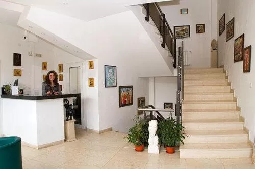 Lobby or reception in Family Art Hotel Gallery
