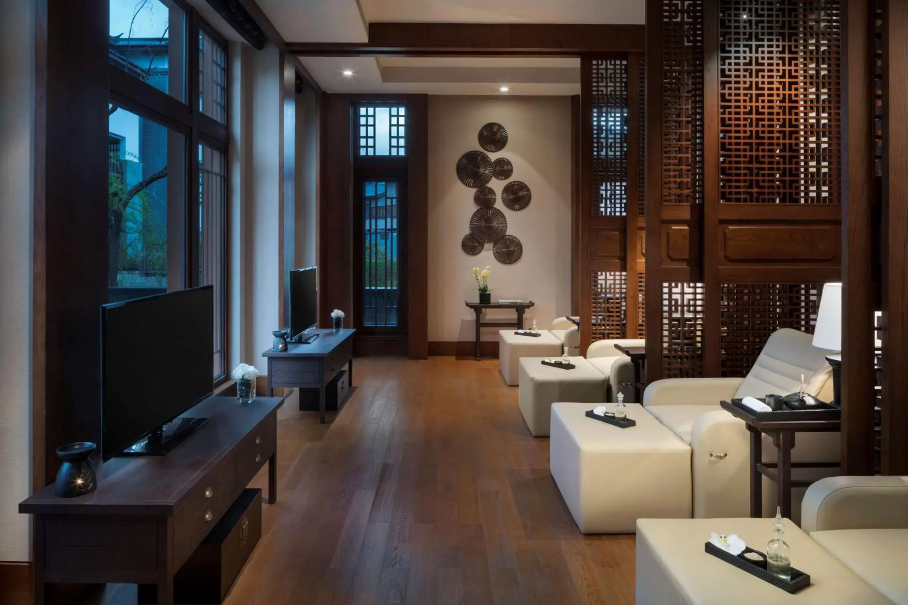 Spa and wellness centre/facilities in Jinmao Hotel Lijiang, the Unbound Collection by Hyatt