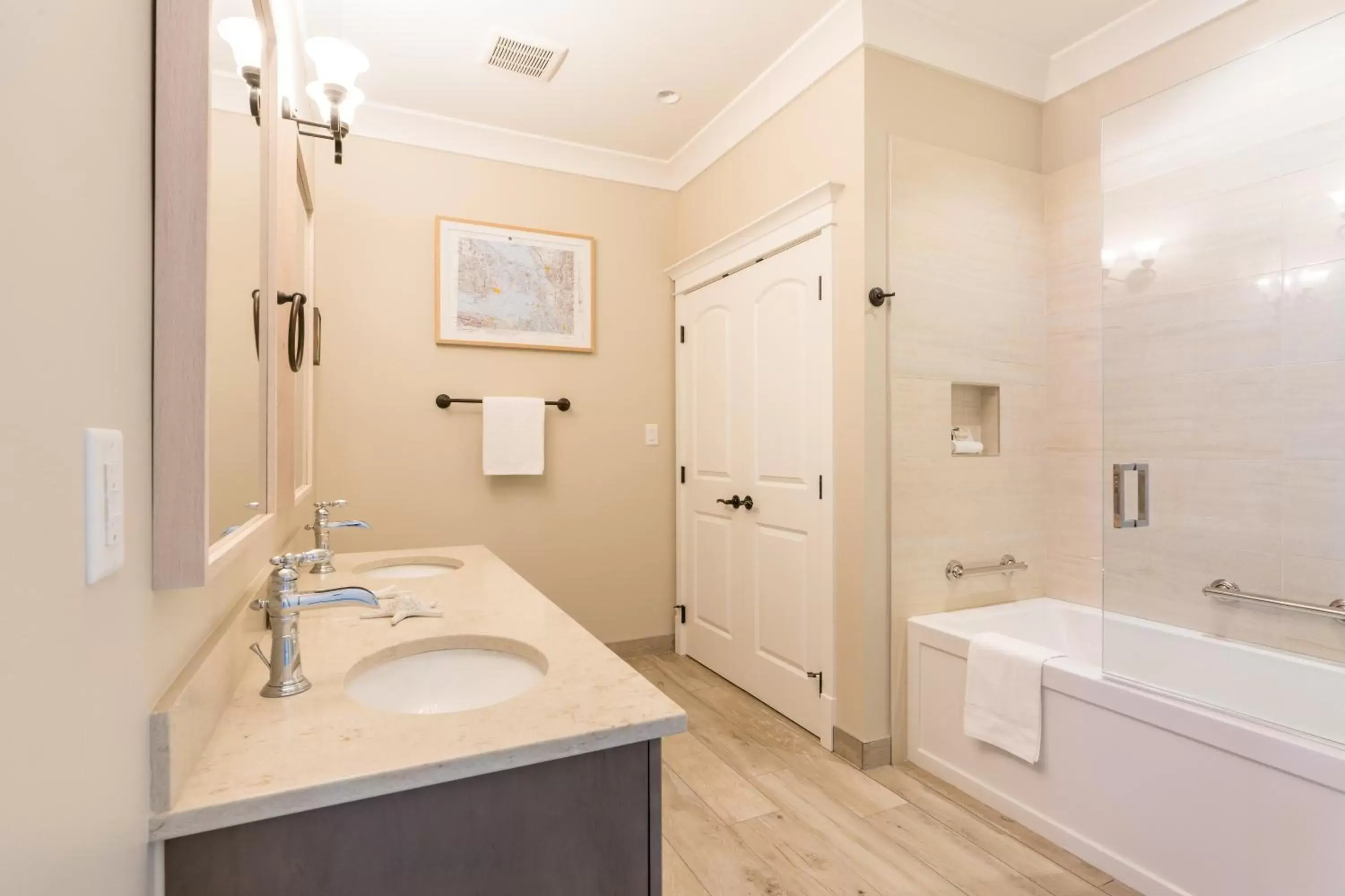 Bathroom in SookePoint Ocean Cottage Resort