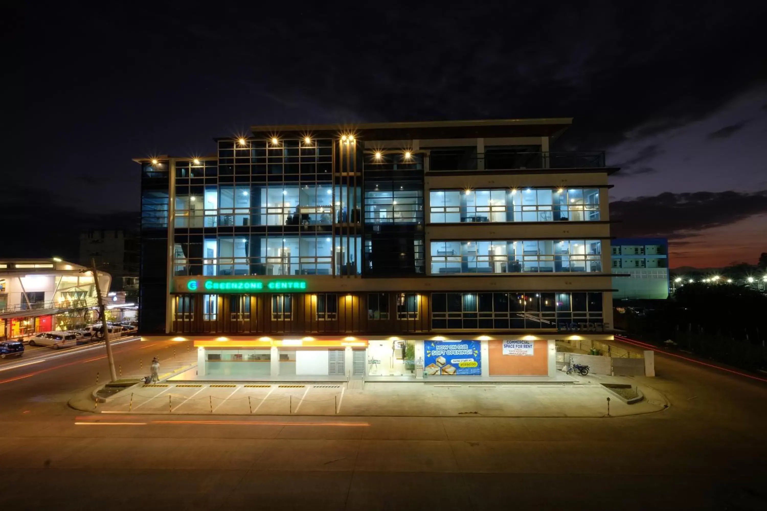 Facade/entrance, Property Building in Figtree Hotel