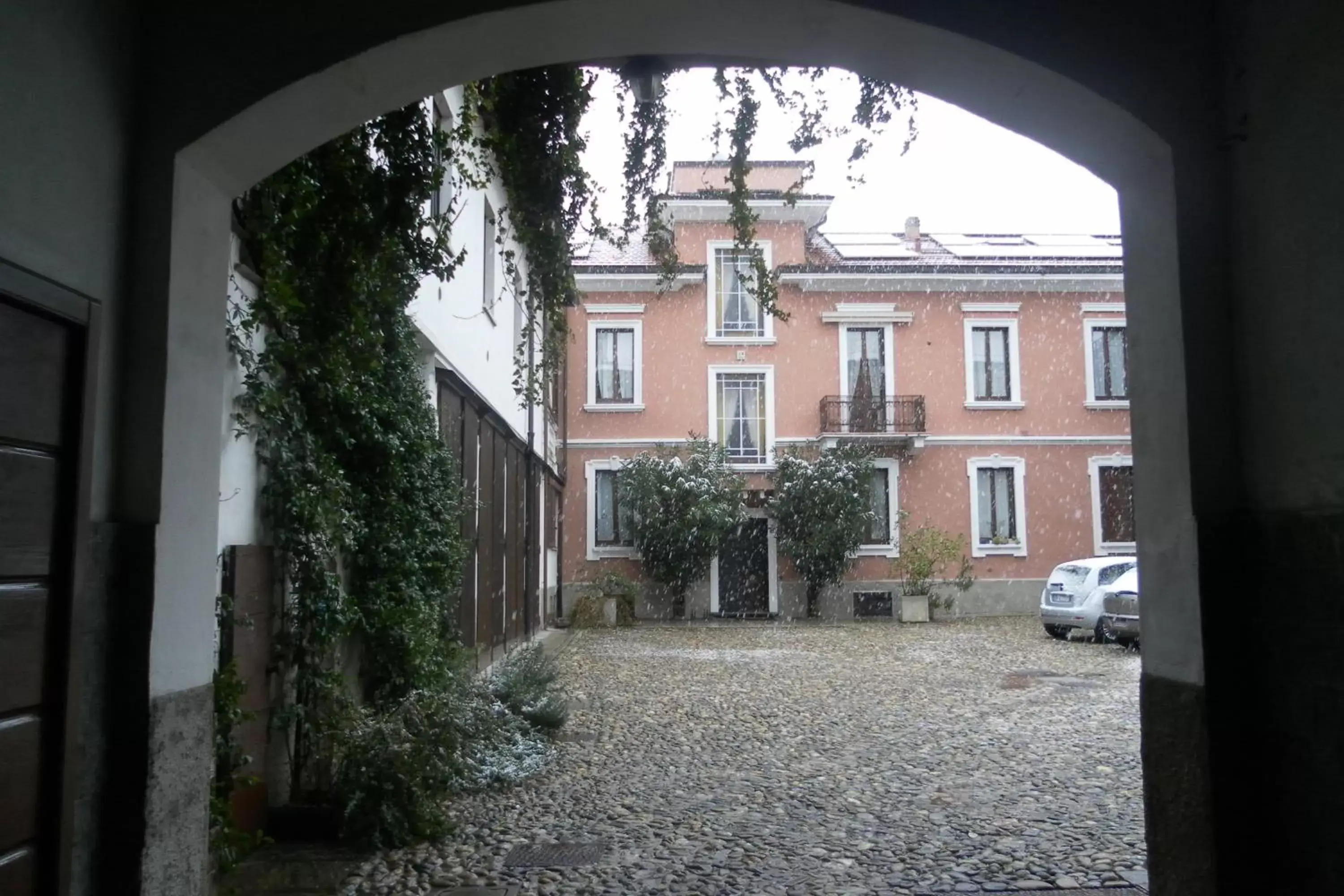 Property Building in Antica Corte Milanese