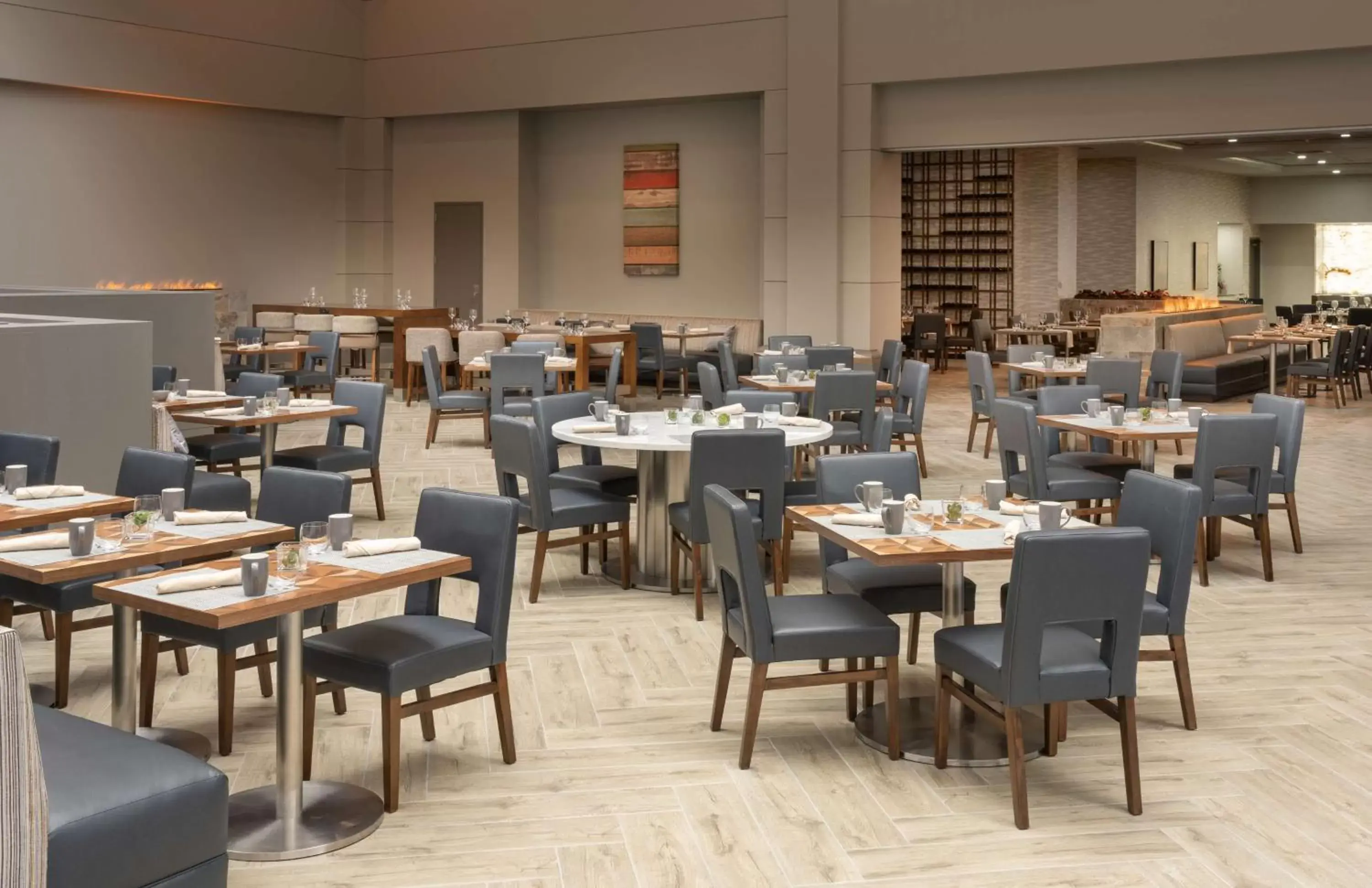 Dining area, Restaurant/Places to Eat in Hilton Houston North