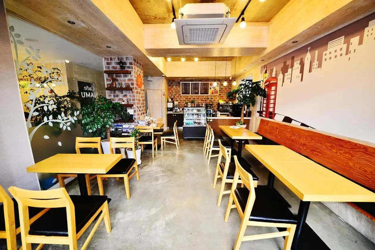 Area and facilities, Restaurant/Places to Eat in Gyeongju Namu Guesthouse