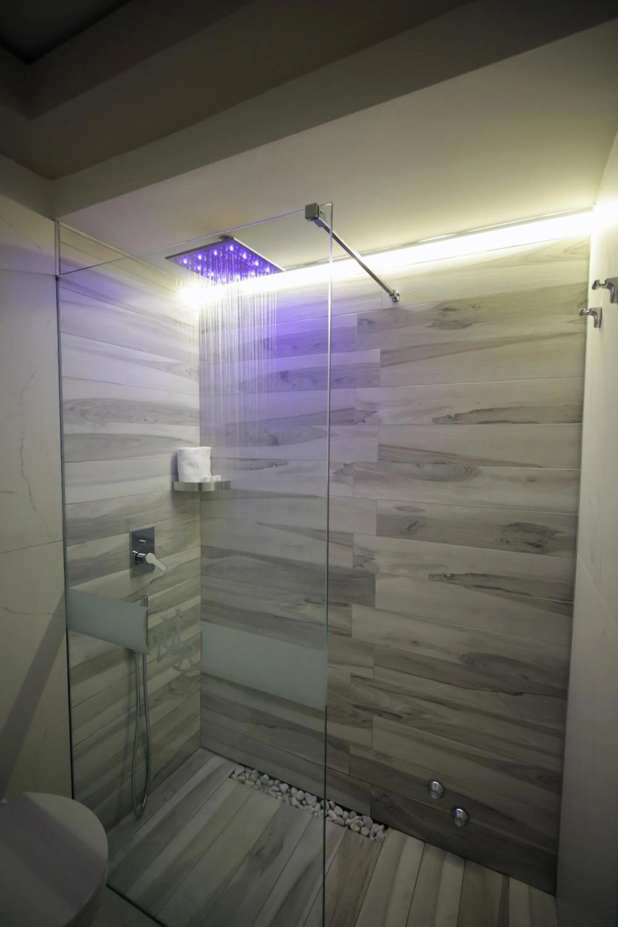Shower in Hotel Vergilius Billia