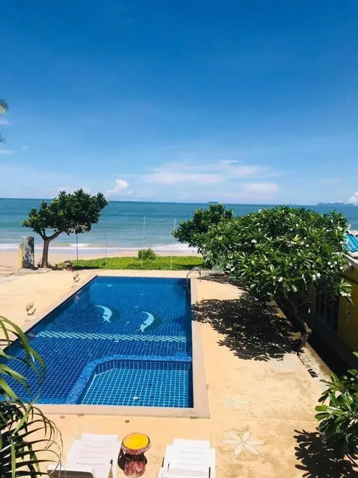 Pool View in Lanta Garden Home (SHA Extra Plus)