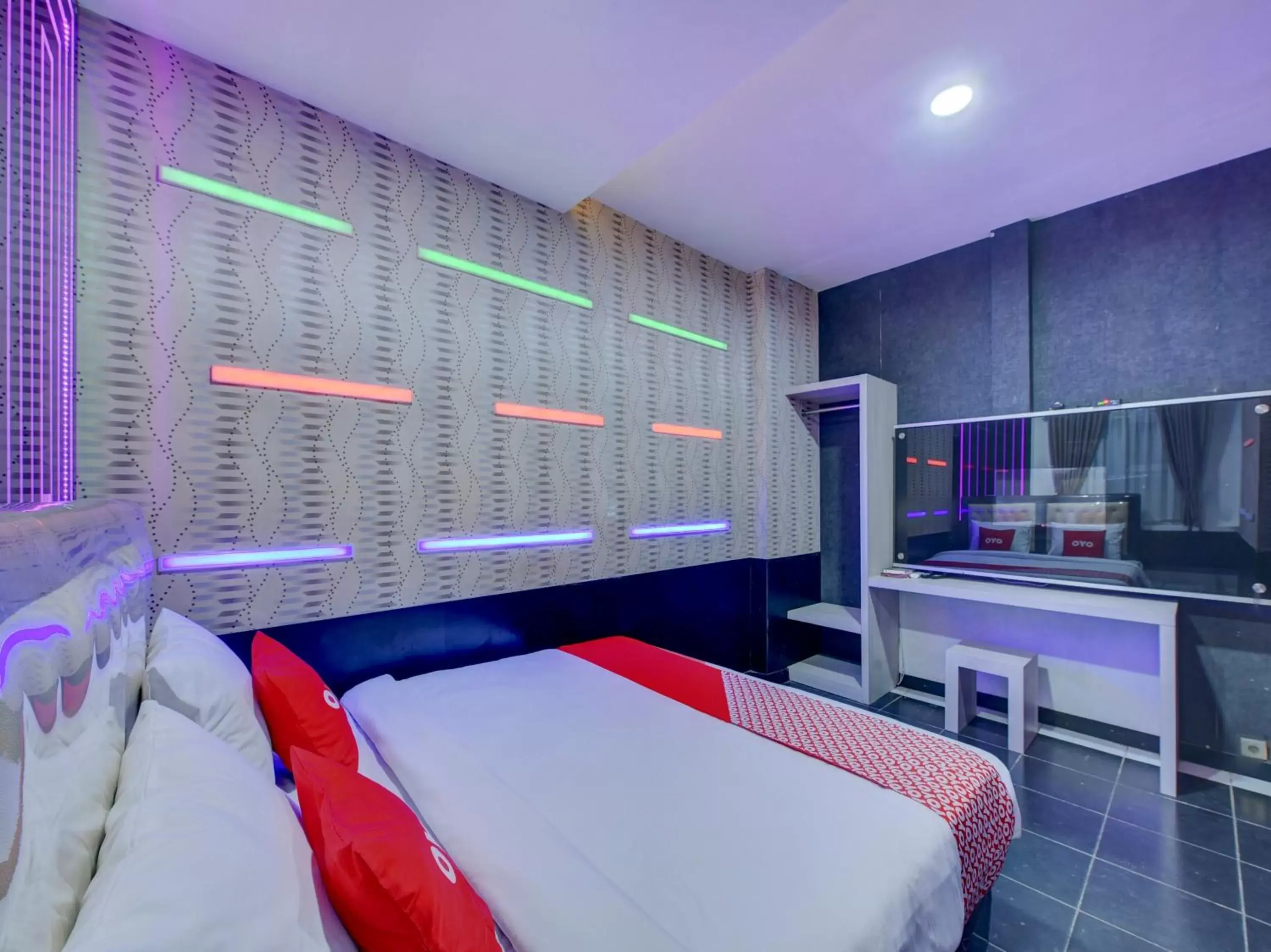 Bedroom, Bed in SUPER OYO 4010 Zaara Guest House Syariah