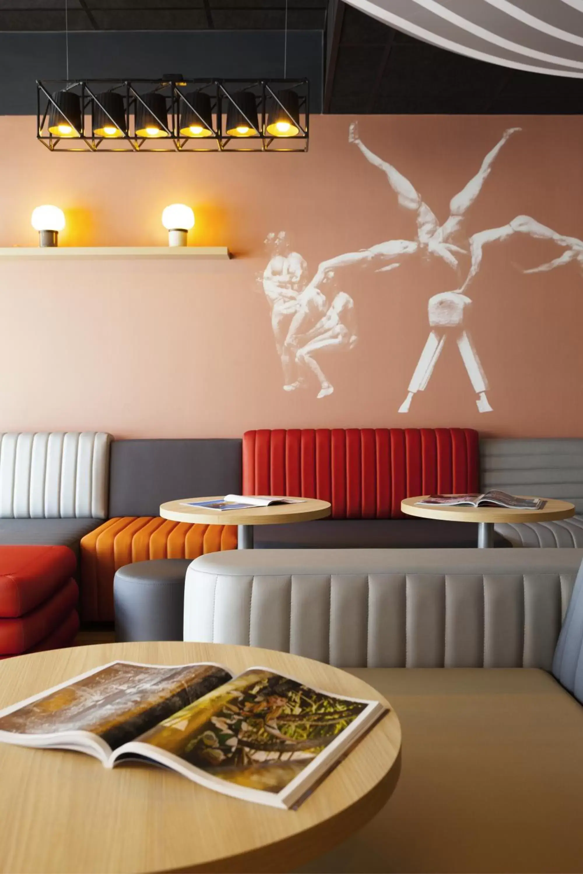 Lounge or bar in Ibis Styles Paris Massena Olympiades
