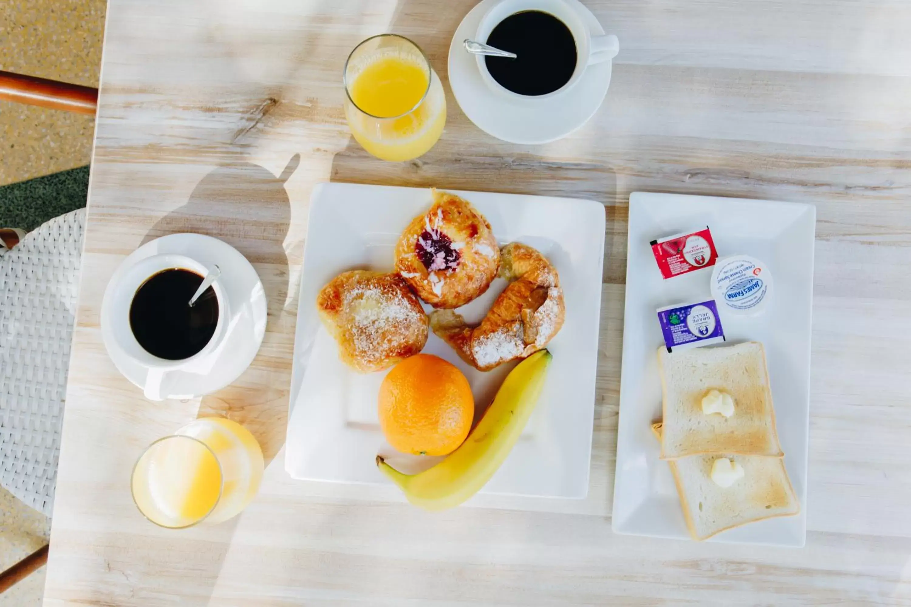 Continental breakfast, Breakfast in Crest Hotel Suites