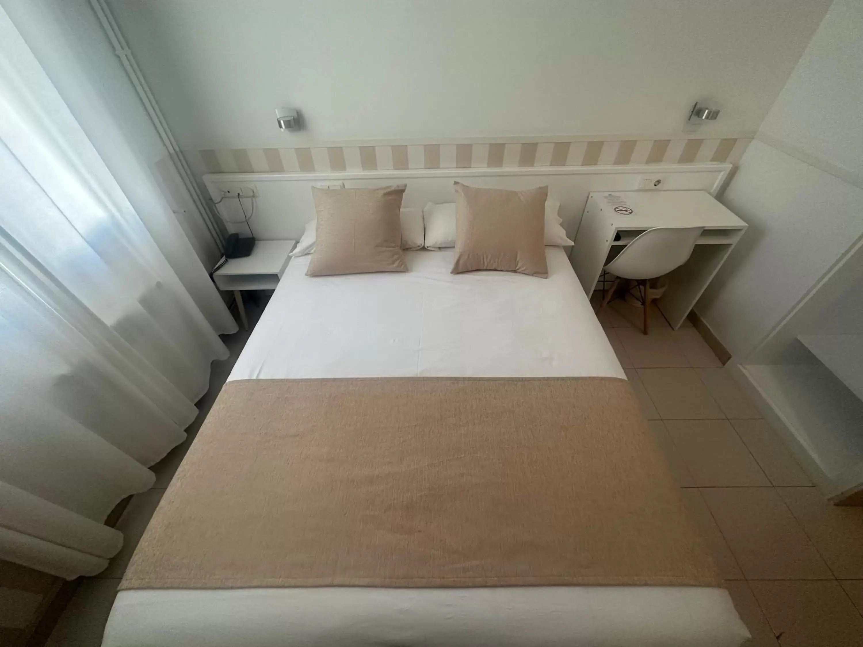 Photo of the whole room, Bed in Hotel Torino