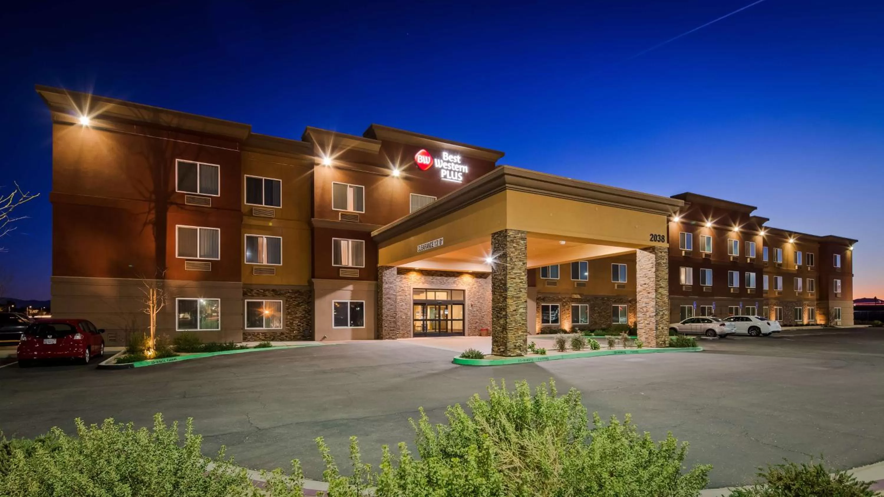 Property building in Best Western Plus Desert Poppy Inn