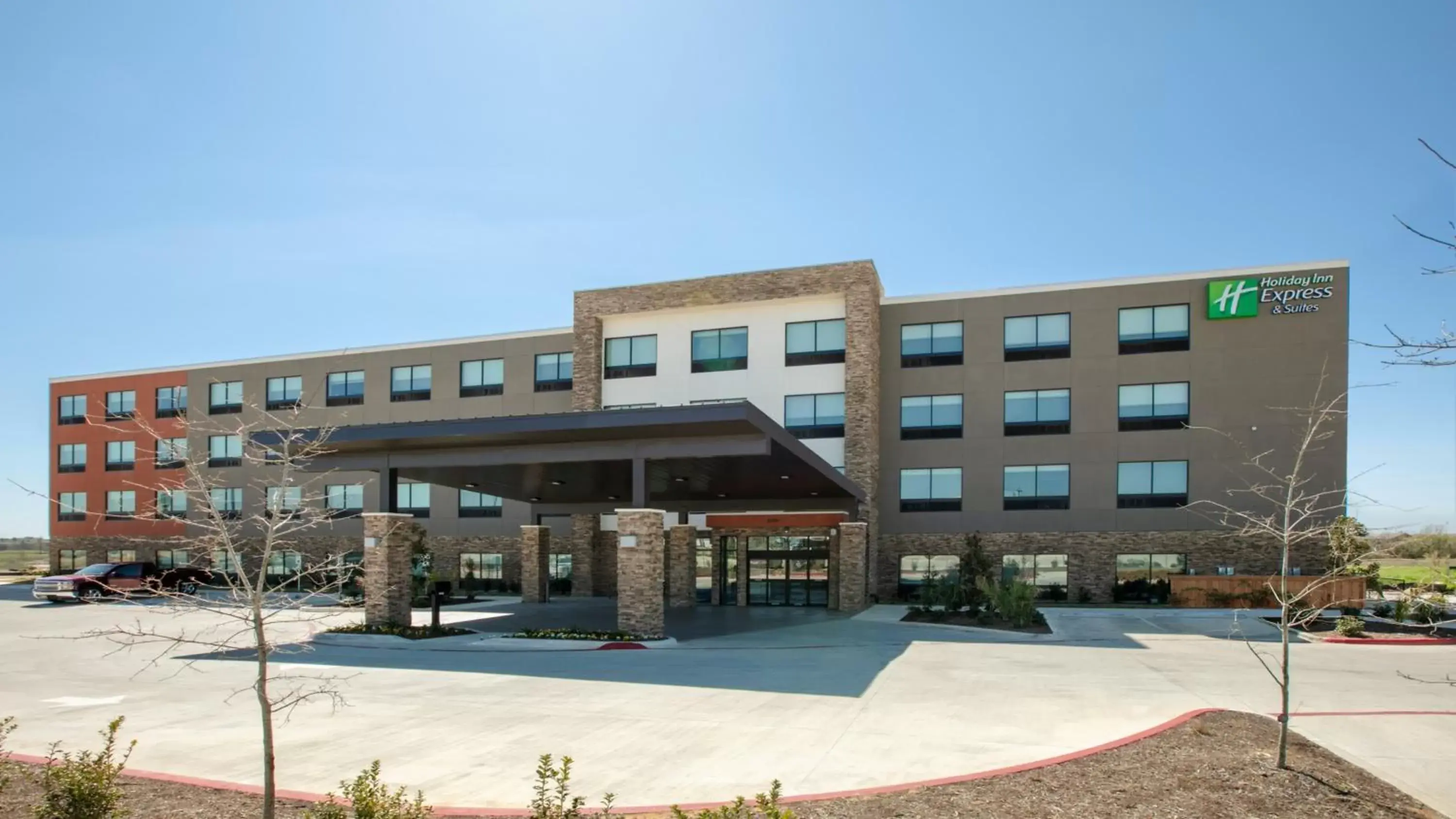 Property Building in Holiday Inn Express & Suites Fort Worth North - Northlake, an IHG Hotel