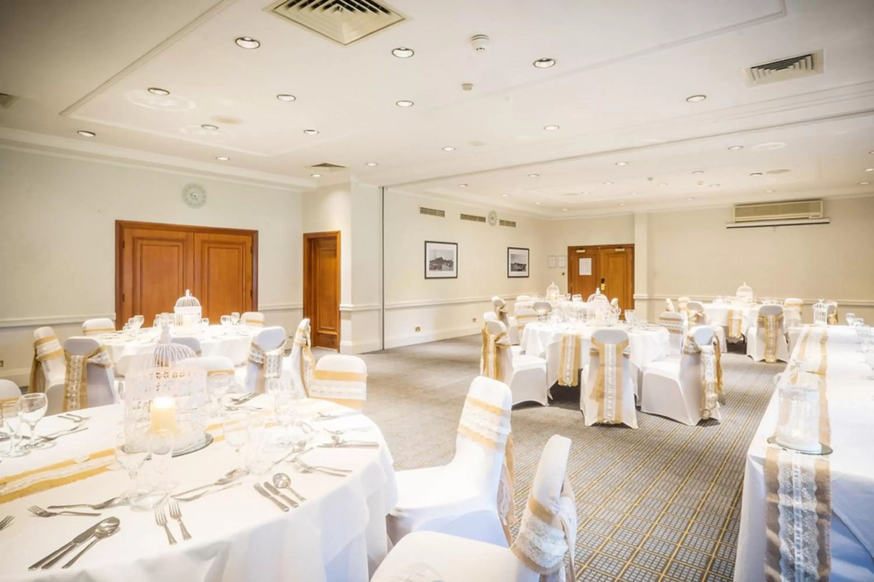 Banquet/Function facilities, Restaurant/Places to Eat in Holiday Inn Hull Marina, an IHG Hotel