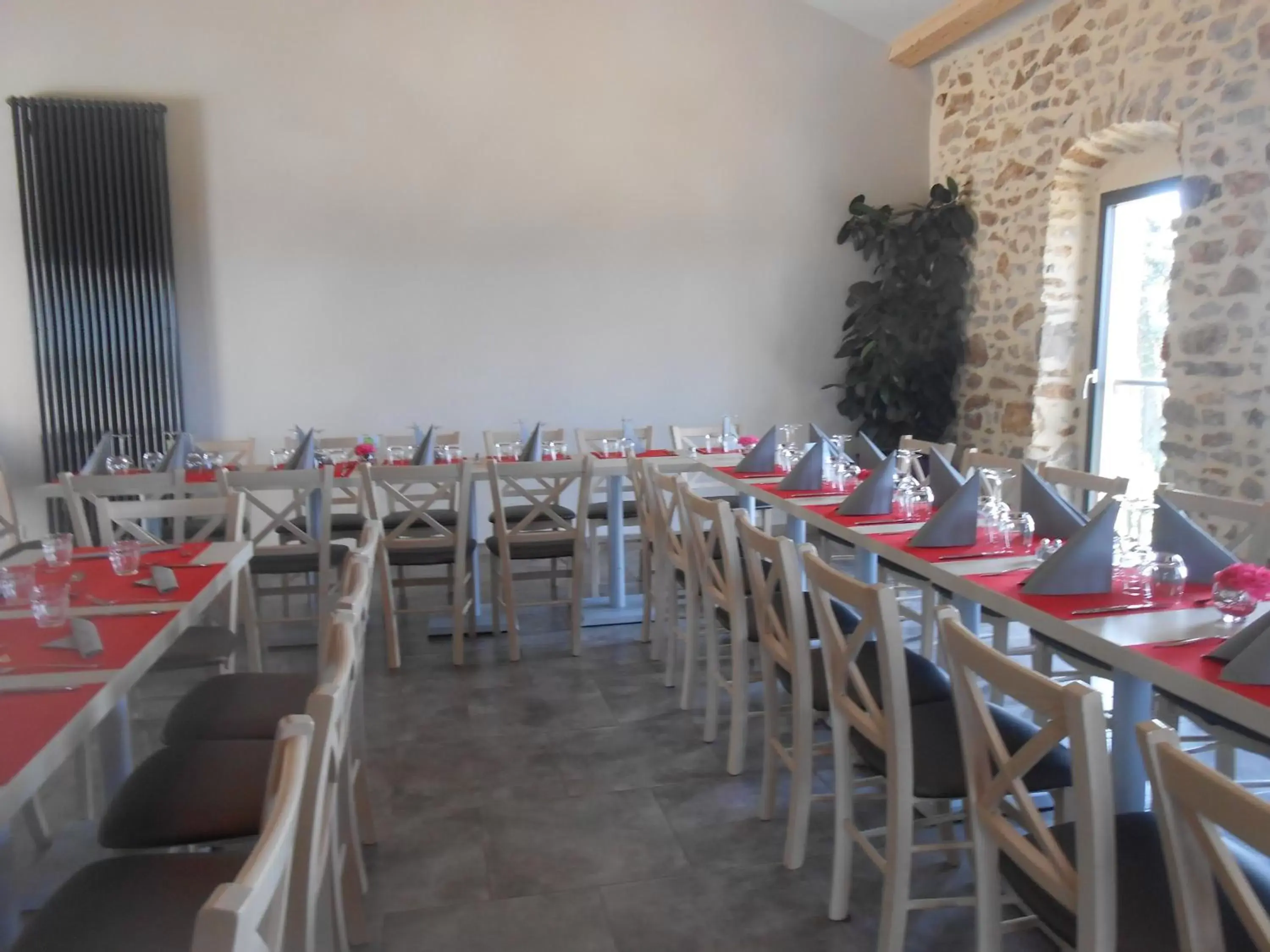 Restaurant/Places to Eat in Auberge des Myrtilles