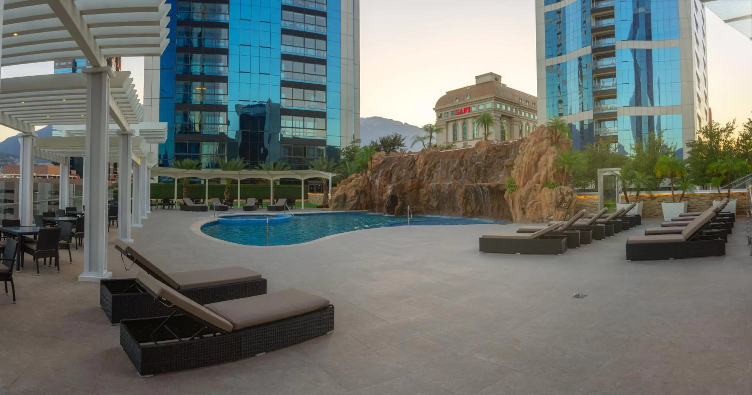 Swimming pool in Safi Royal Luxury Metropolitan