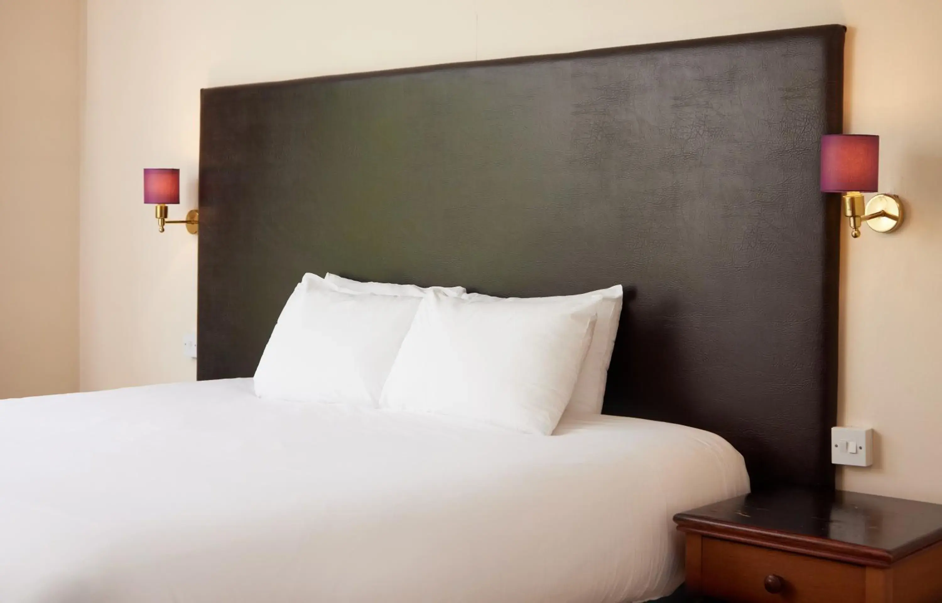 Bedroom, Bed in Bear Hotel by Greene King Inns