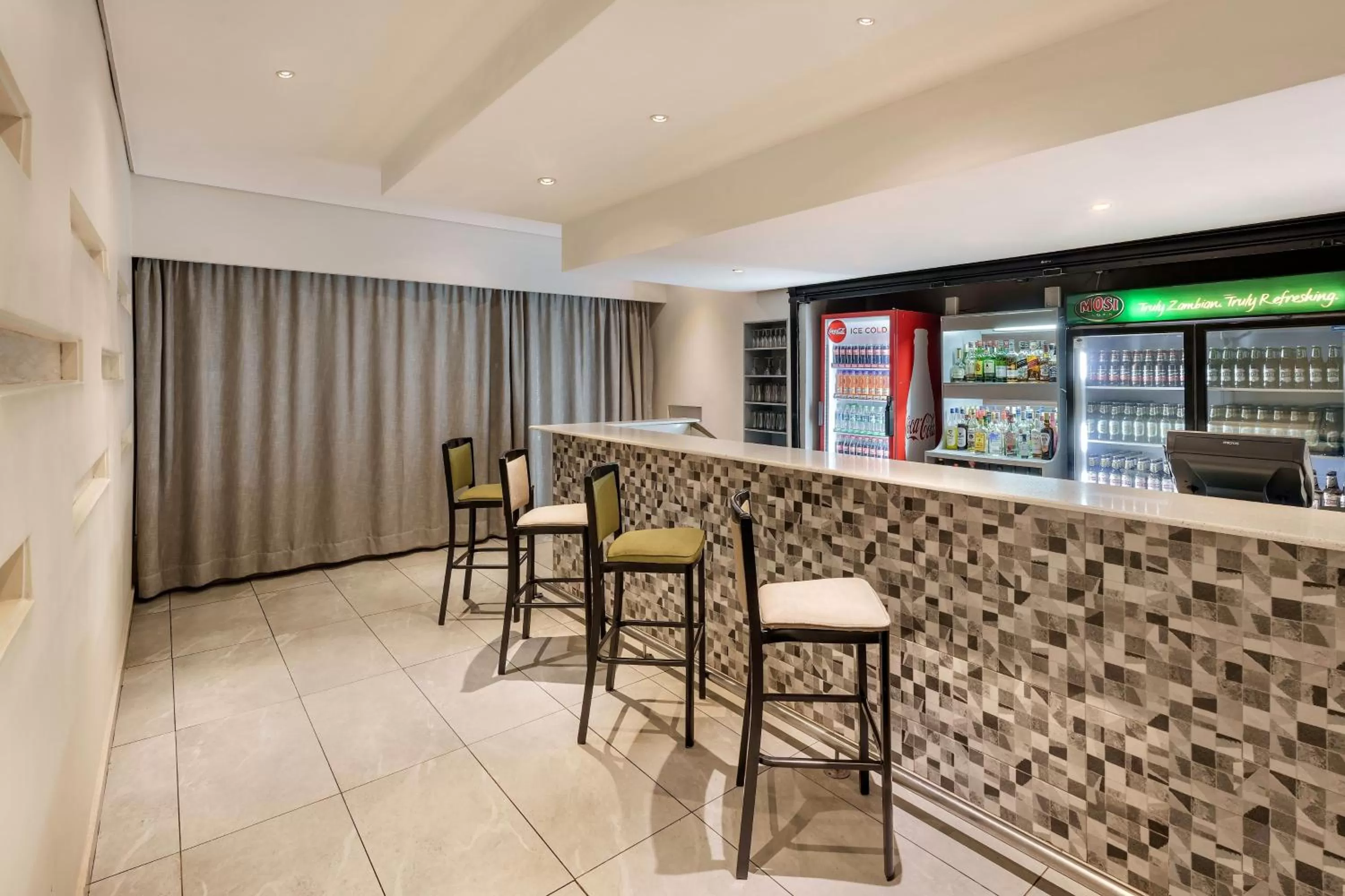 Lounge or bar in Protea Hotel by Marriott Lusaka Cairo Road