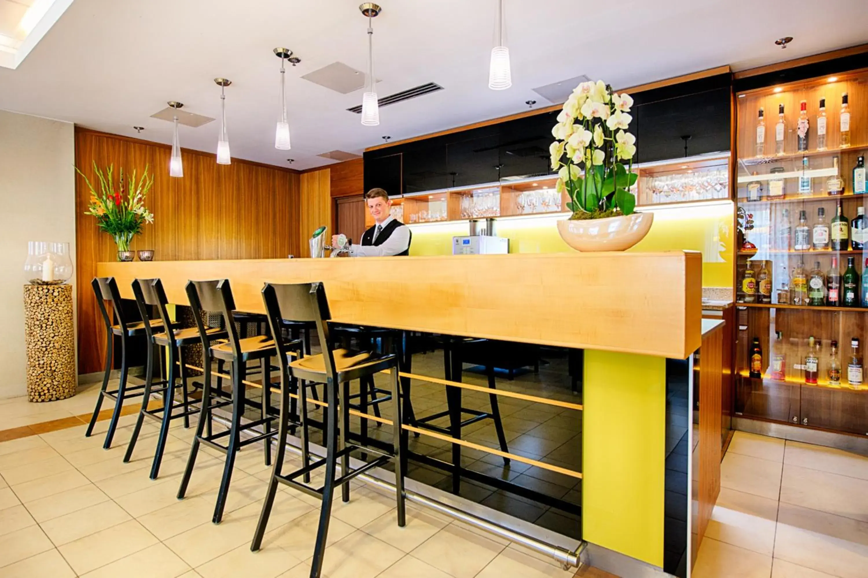 Lounge or bar in ACHAT Hotel Budapest Lounge or bar in ACHAT Hotel Budapest