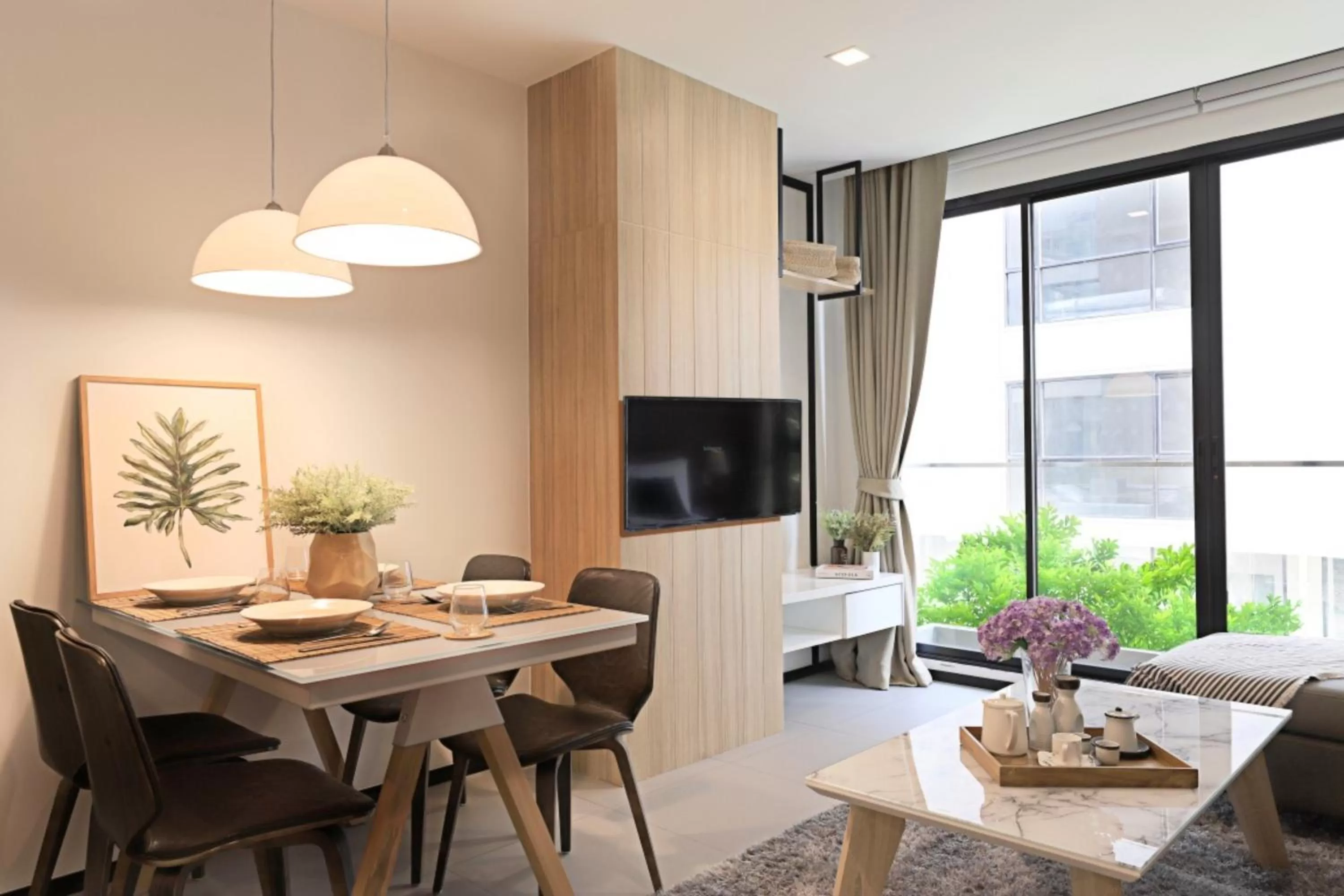 TV and multimedia in Alix Bangkok Hotel