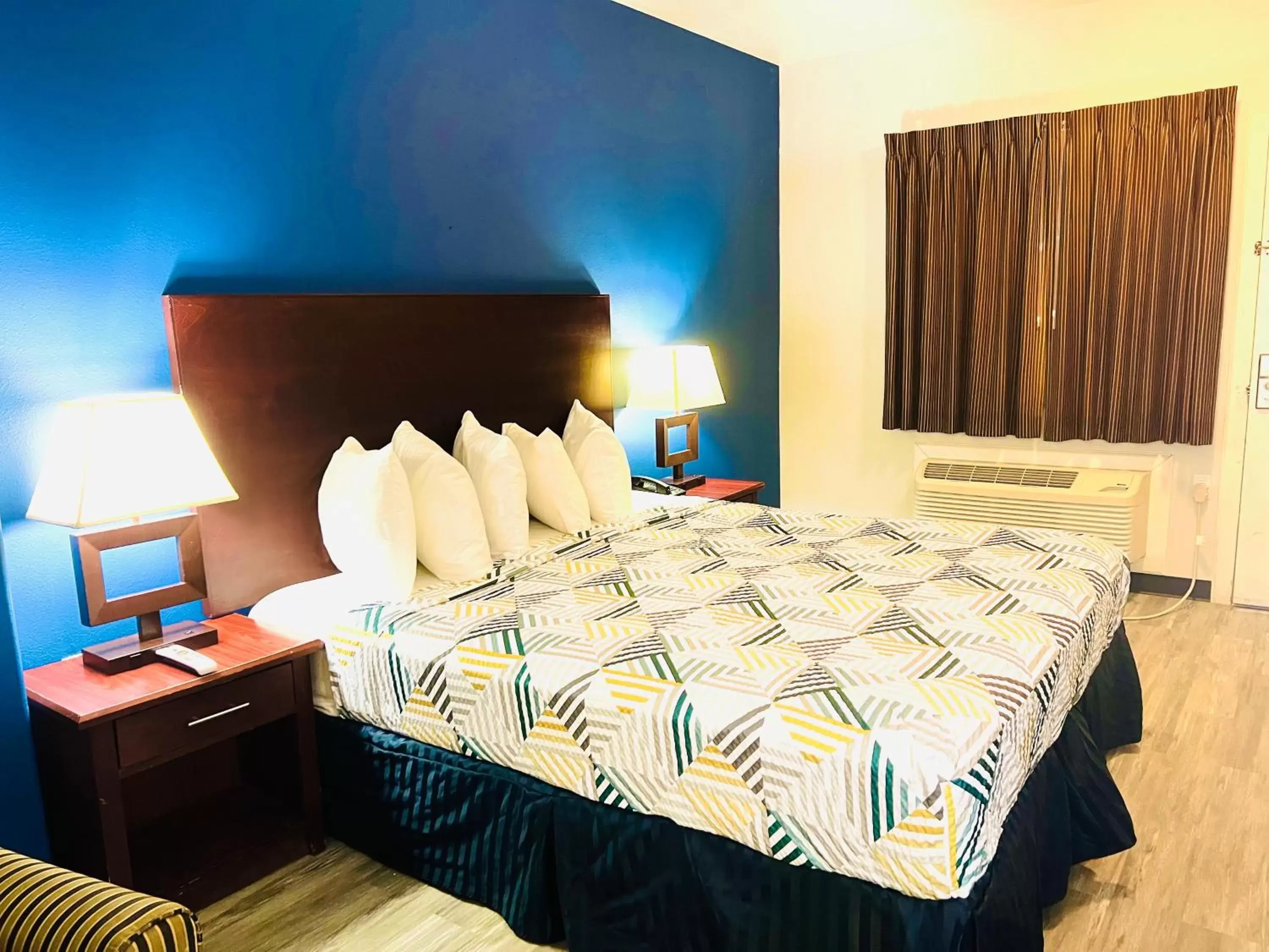 Bedroom, Bed in Baymont by Wyndham Ridgecrest Bedroom, Bed in Baymont by Wyndham Ridgecrest