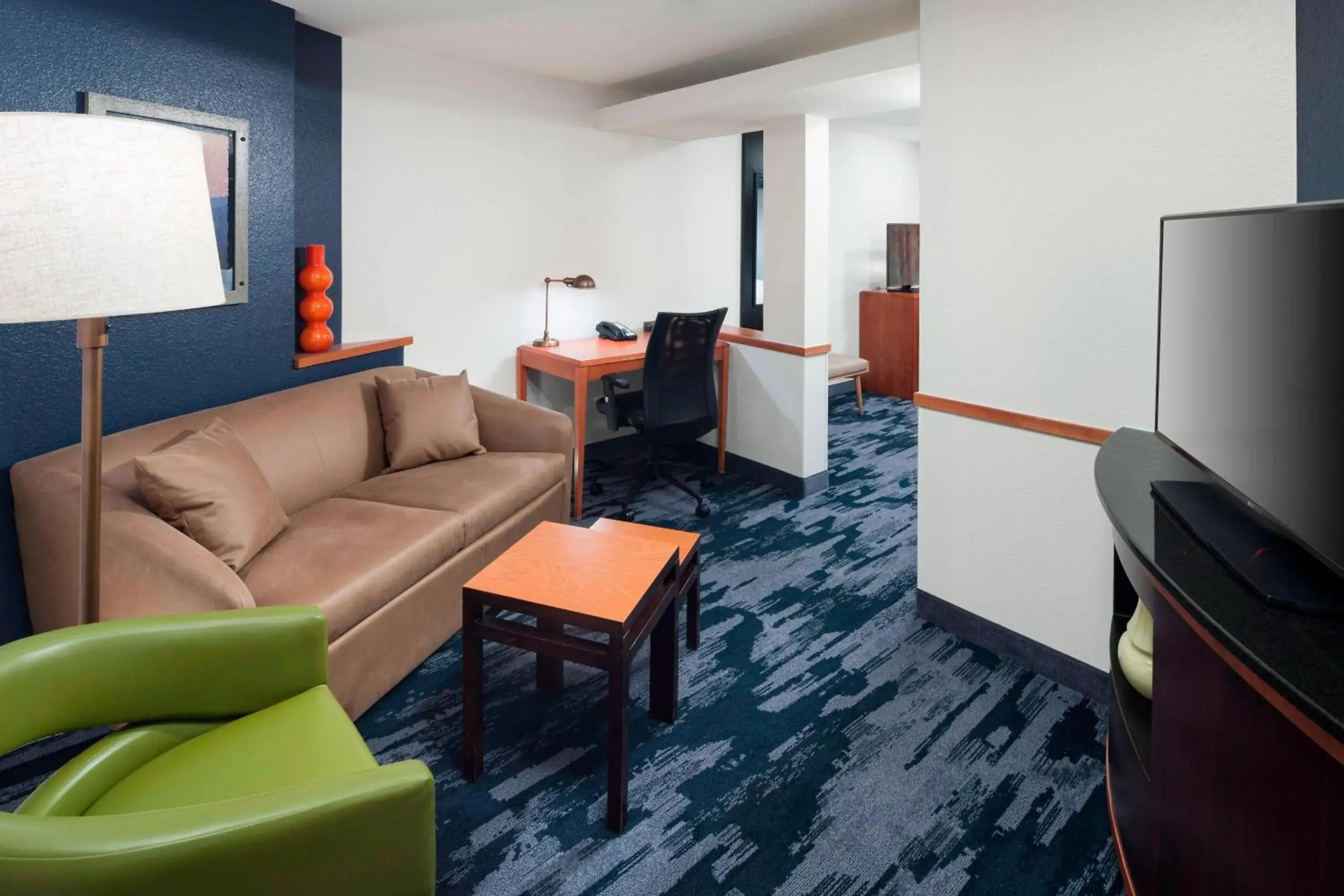 Photo of the whole room, Seating Area in Fairfield Inn & Suites by Marriott Austin Parmer Tech Ridge