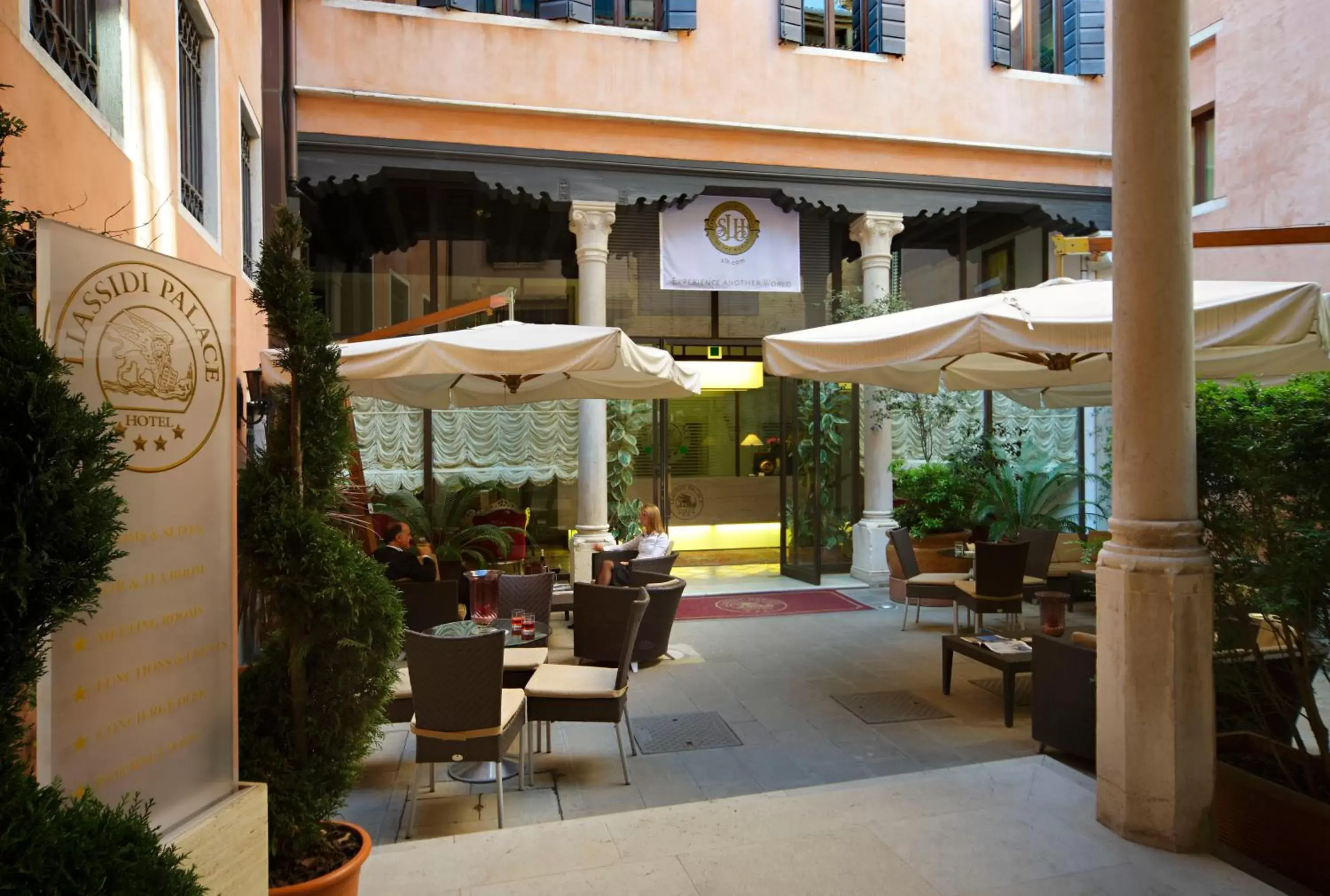 Balcony/Terrace in Hotel Liassidi Palace